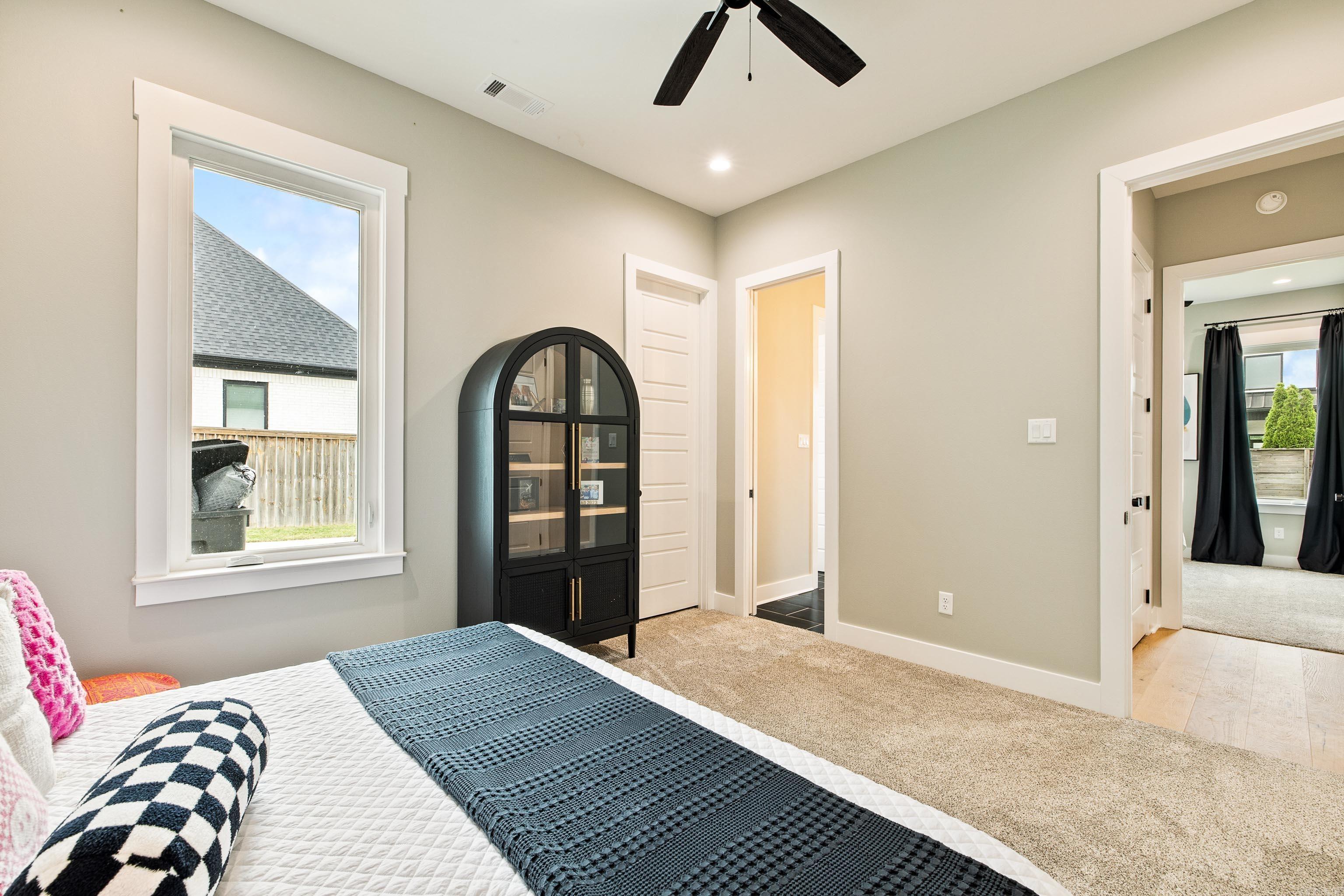 THE POINTE HURRICANE ESTATES - Residential