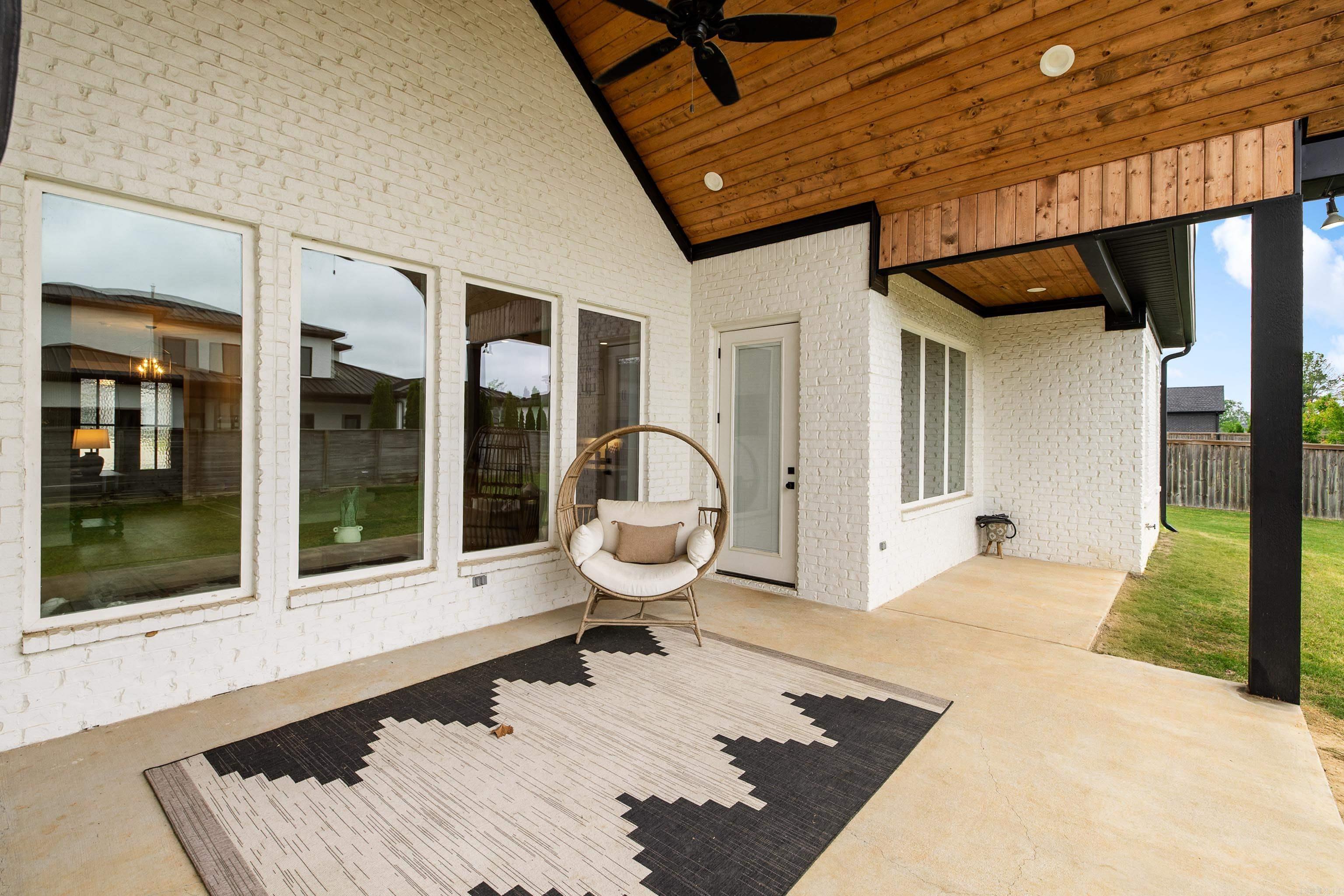 THE POINTE HURRICANE ESTATES - Residential