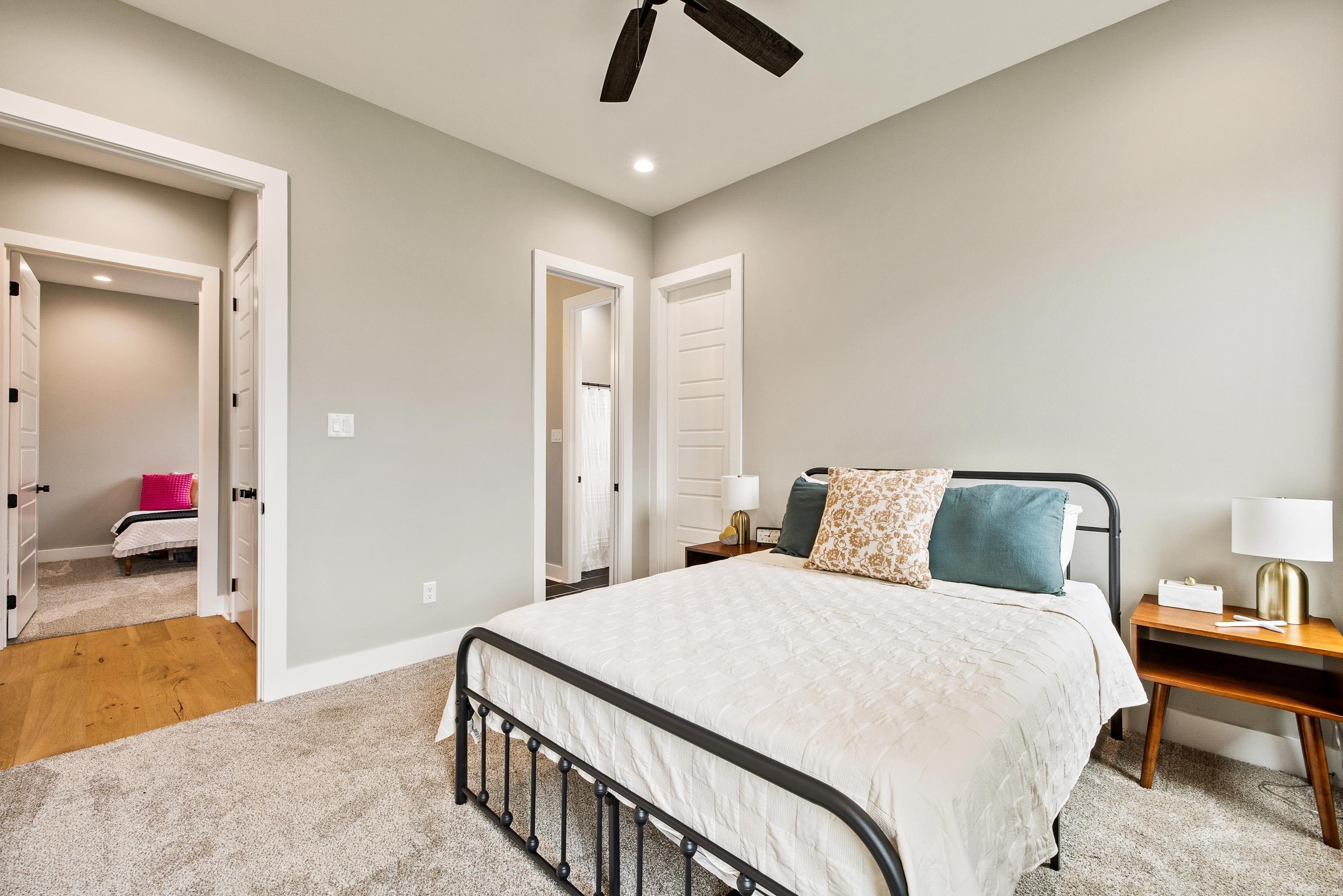 THE POINTE HURRICANE ESTATES - Residential