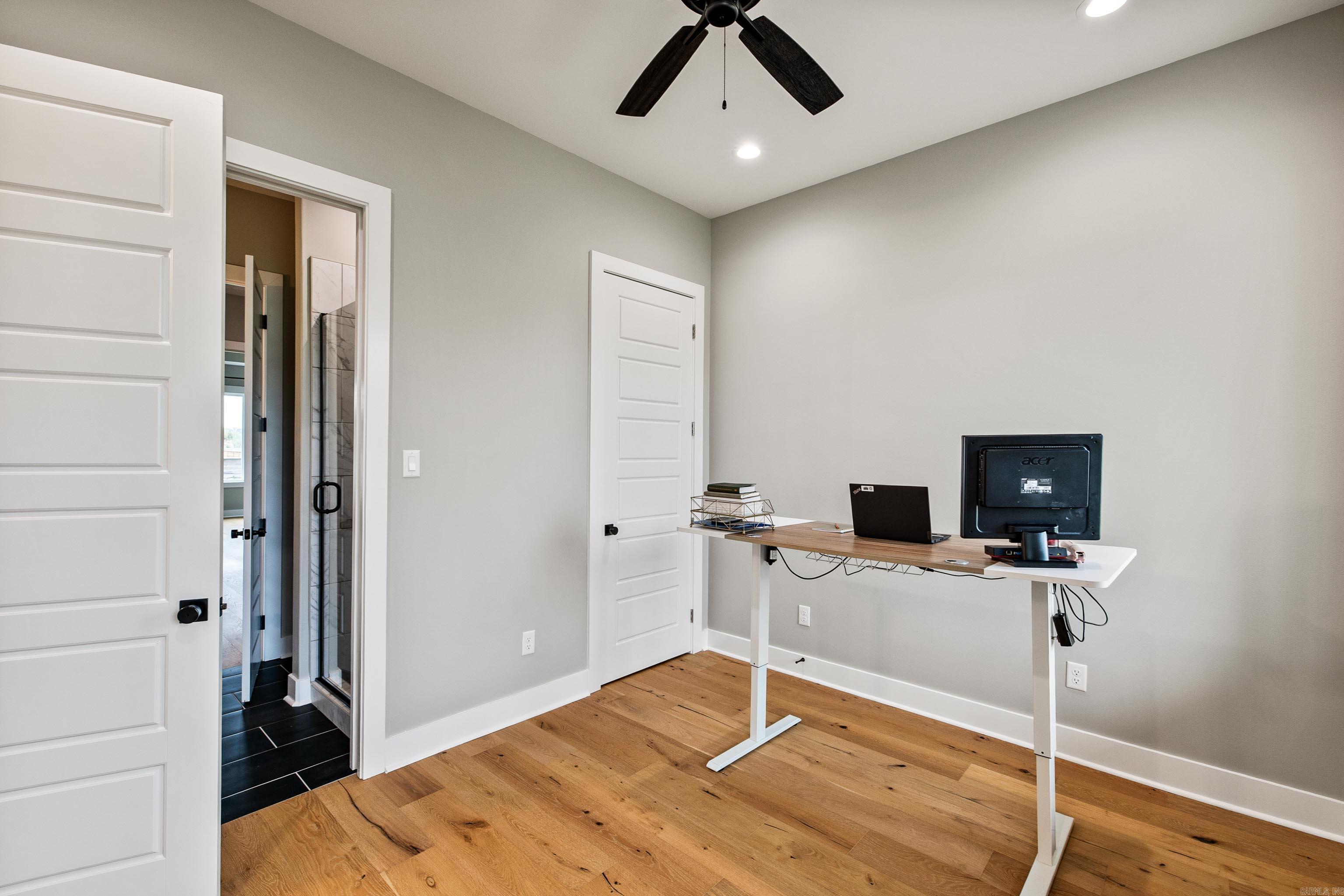 THE POINTE HURRICANE ESTATES - Residential