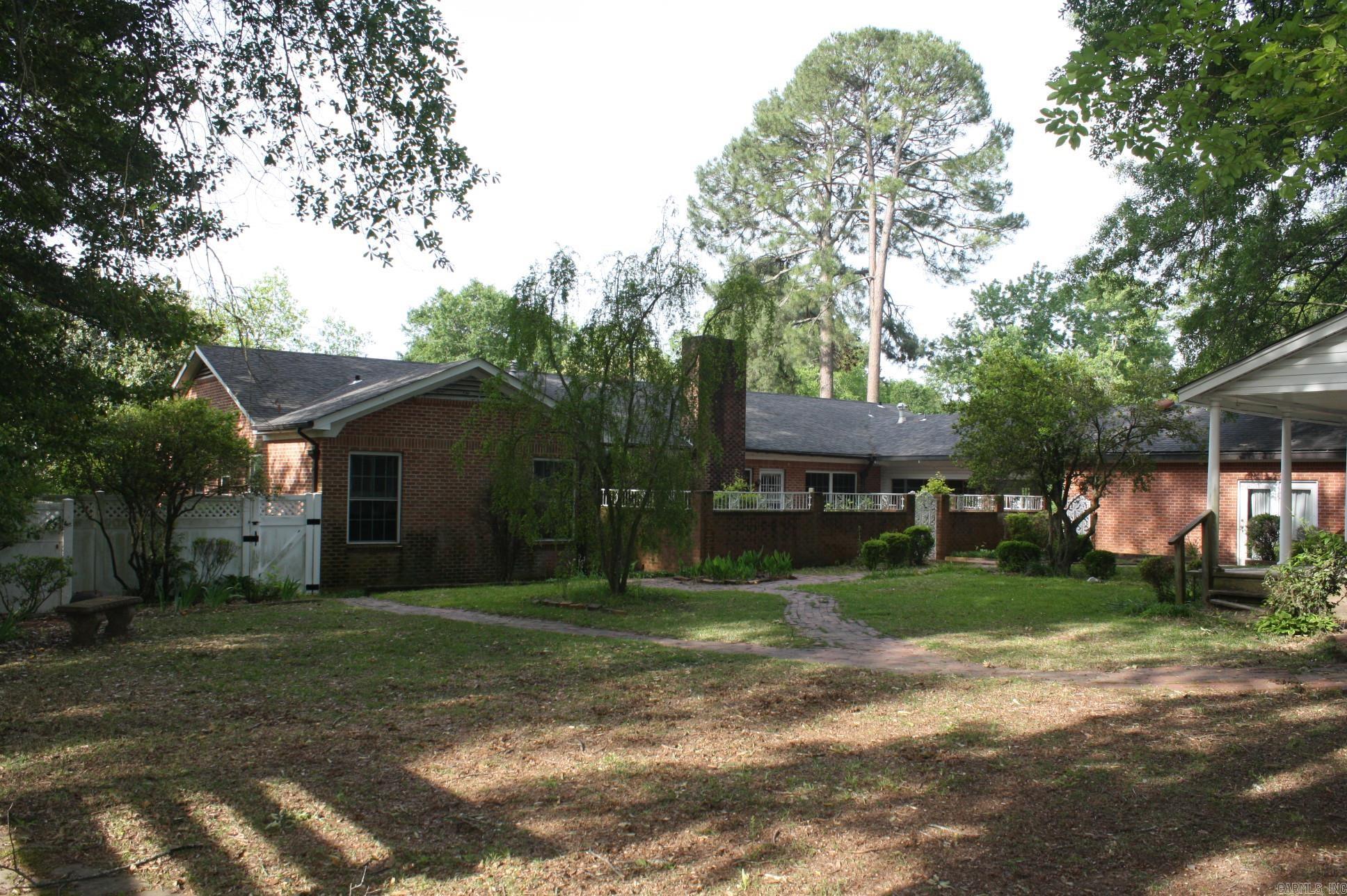 WILSON & FERGUSON - Residential