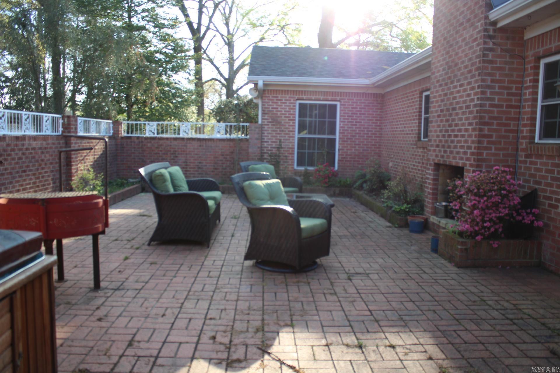 WILSON & FERGUSON - Residential