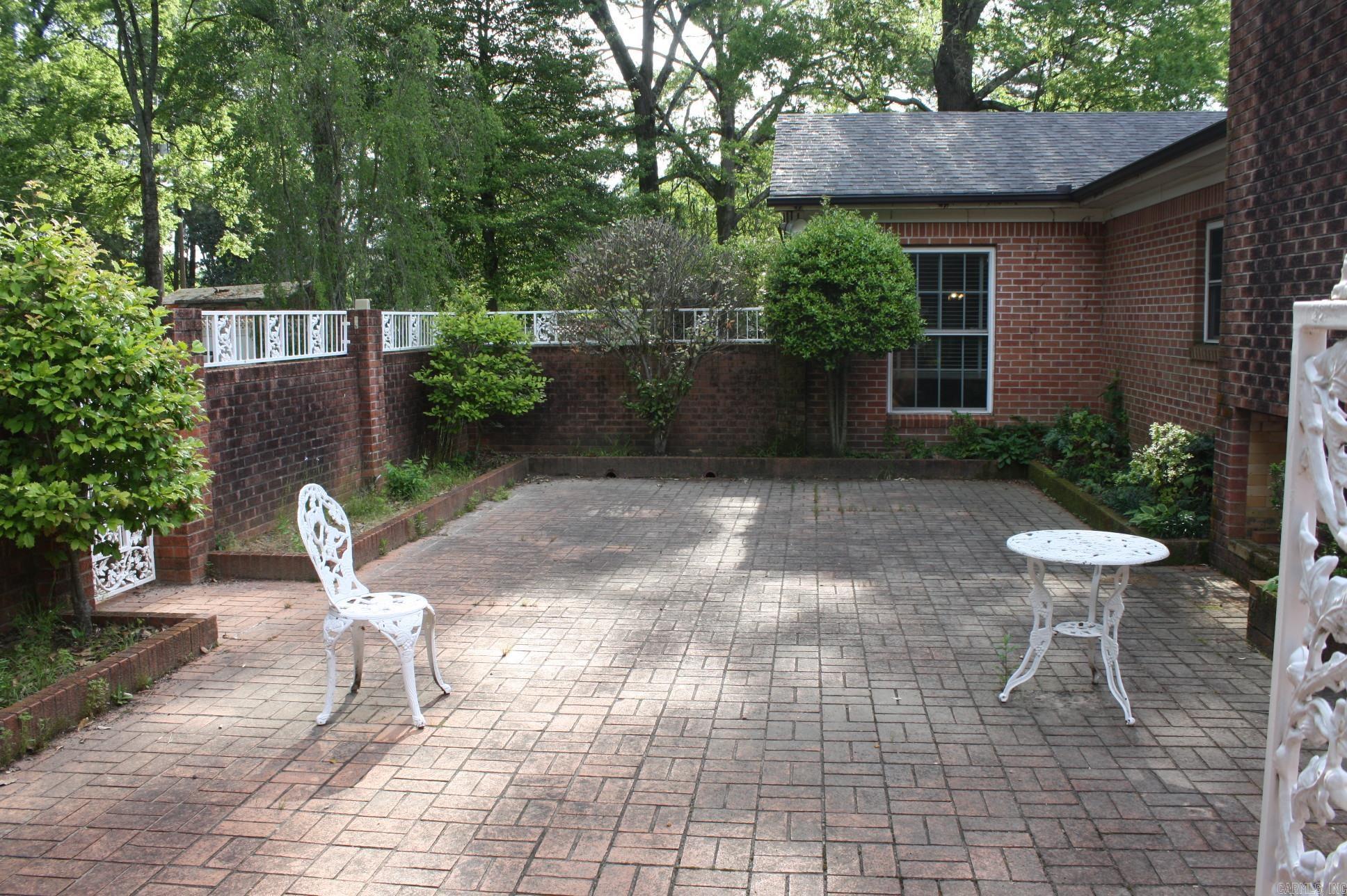 WILSON & FERGUSON - Residential