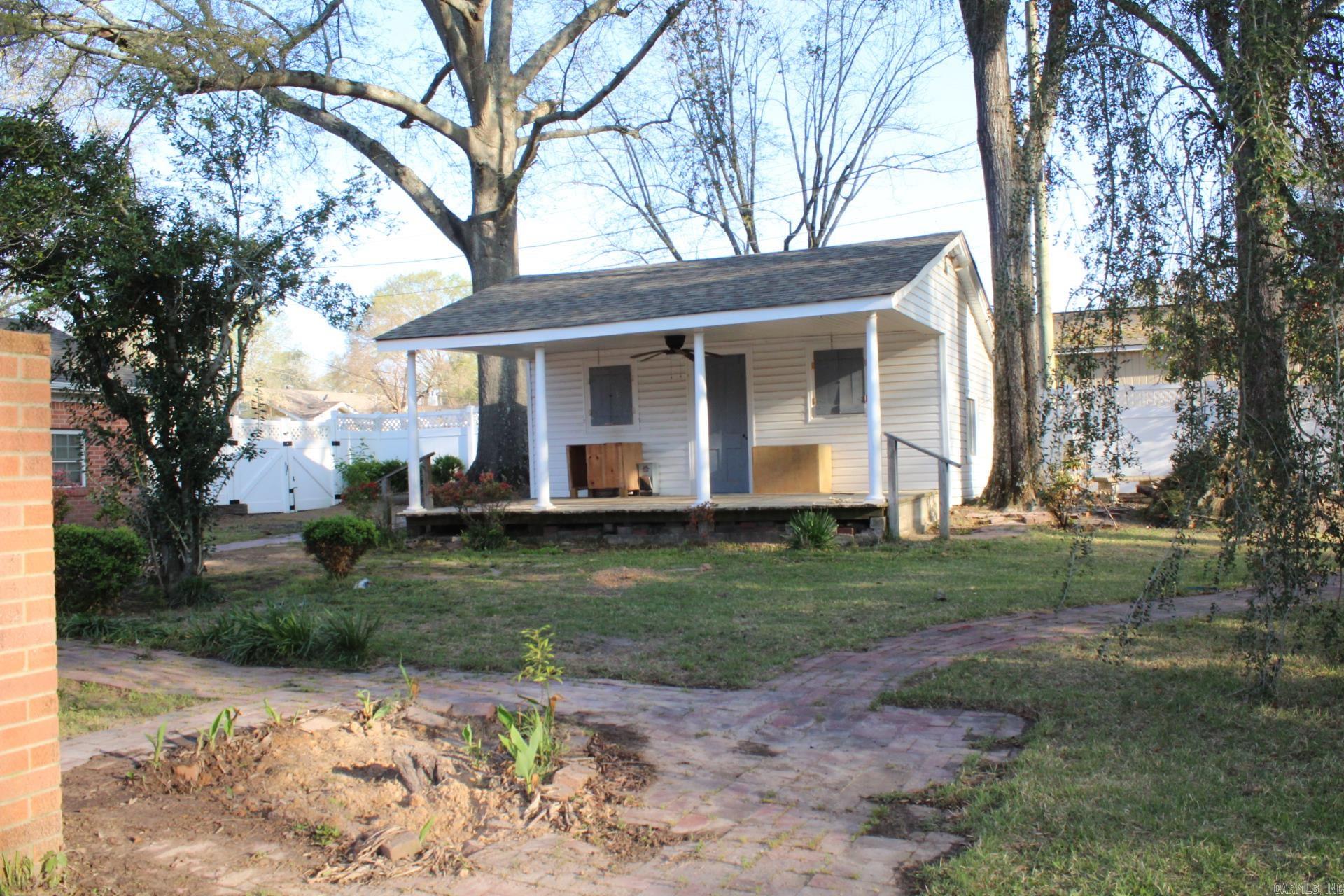 WILSON & FERGUSON - Residential