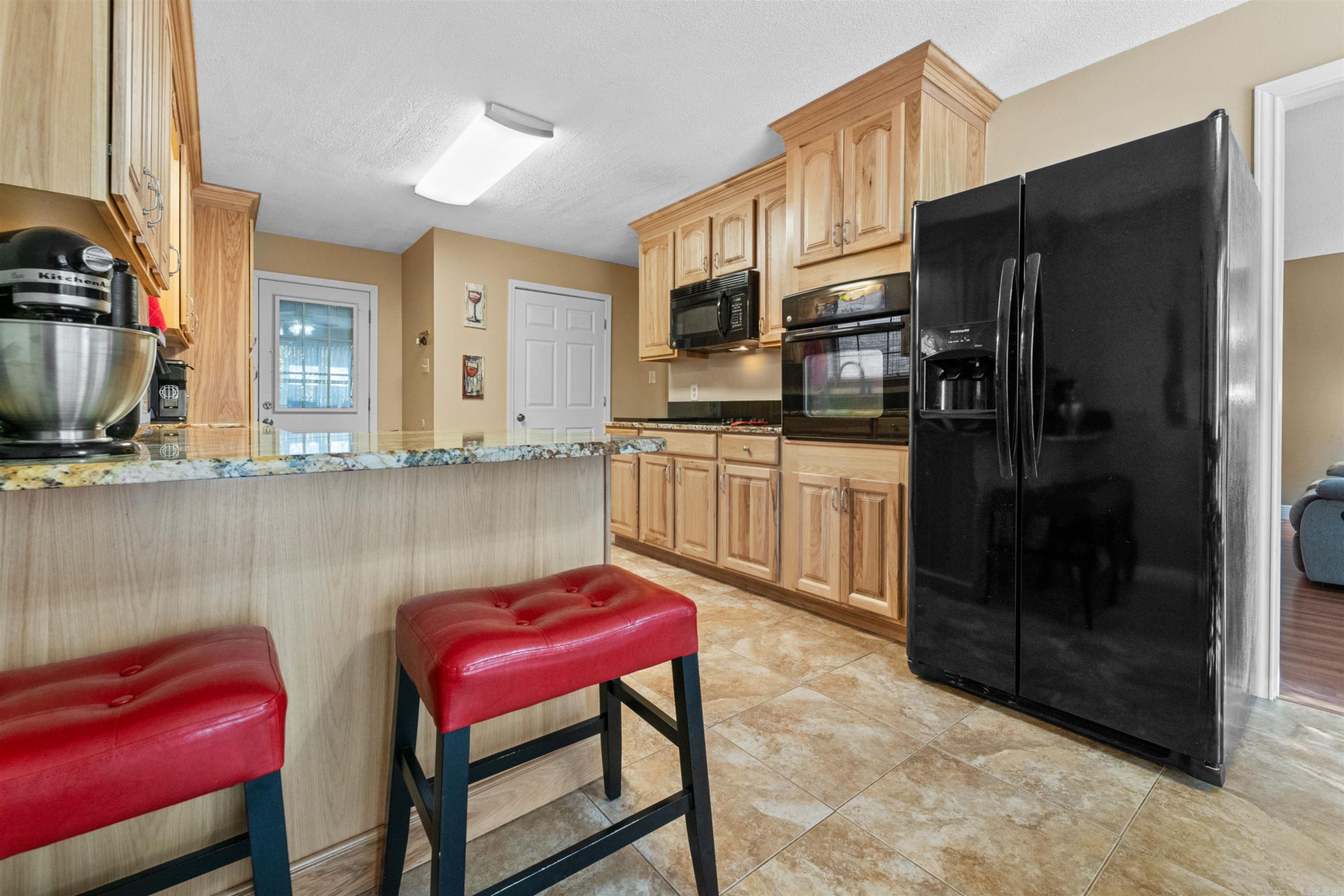 WOODLAND HILLS - Residential