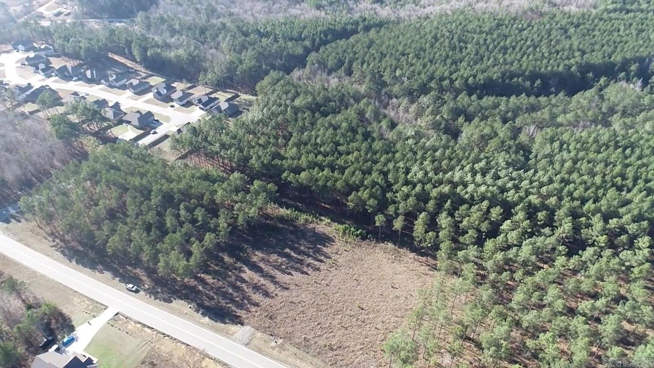 THE ESTATES AT PARKWAY TRAILS - Land