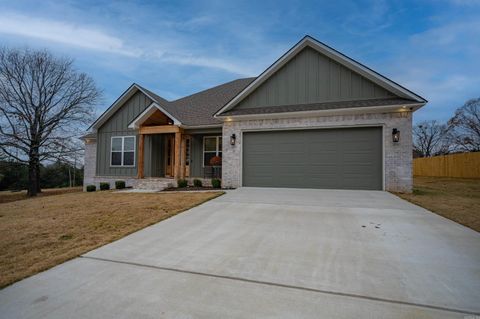 Photo of 50 Lieblong Road, Greenbrier, AR 72058 (MLS # 25049097)