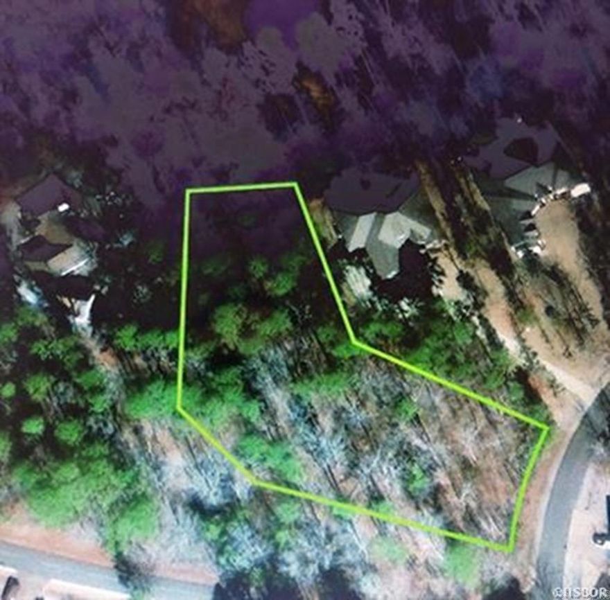 Beautiful lot to build your dream home.