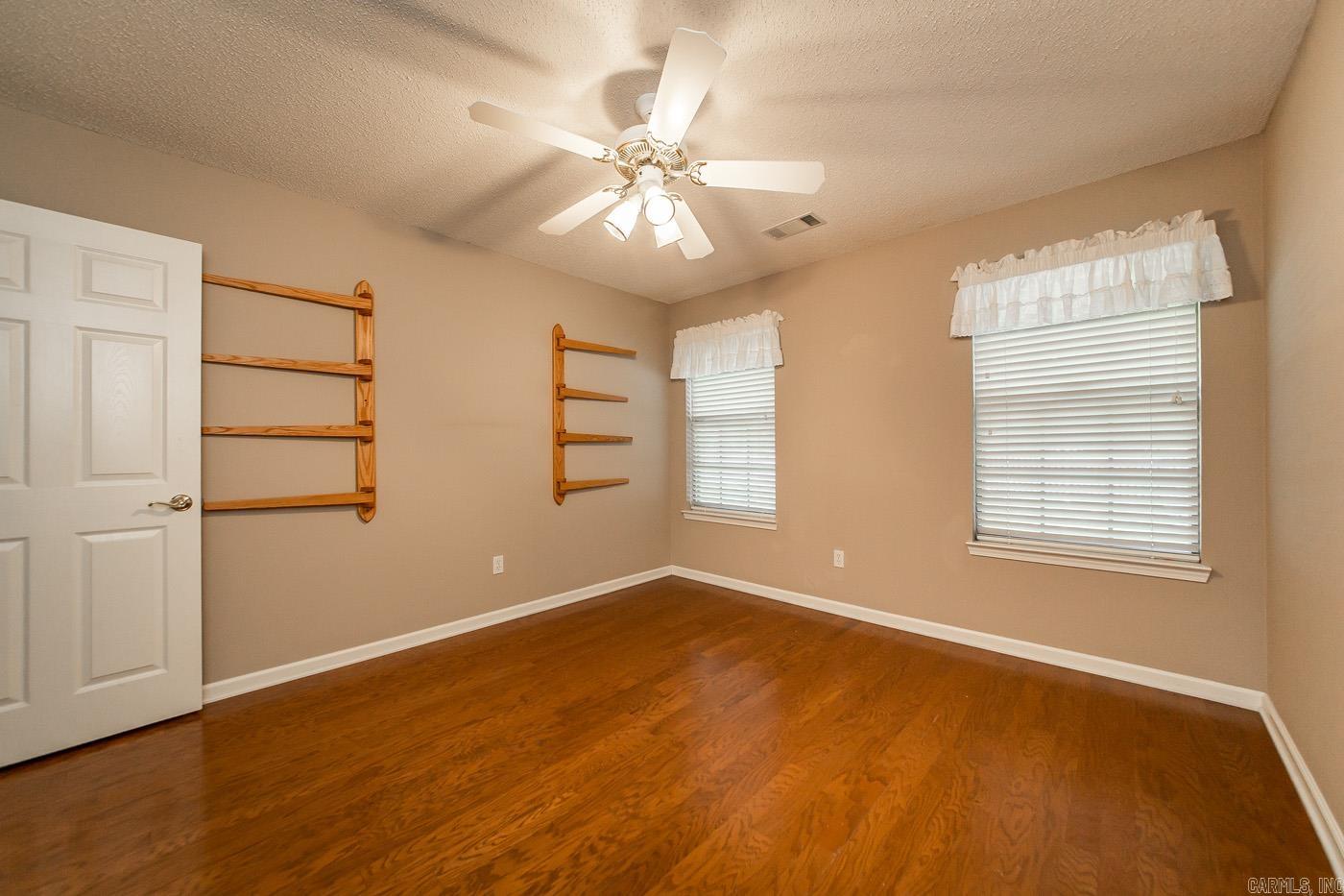 Lawson Oaks - Residential