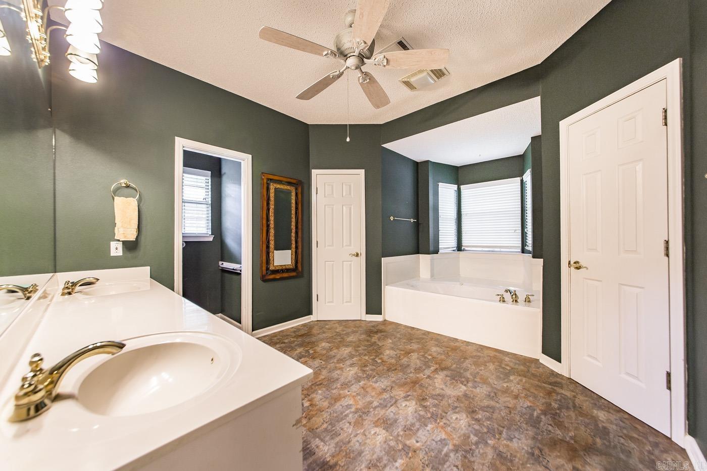 Lawson Oaks - Residential