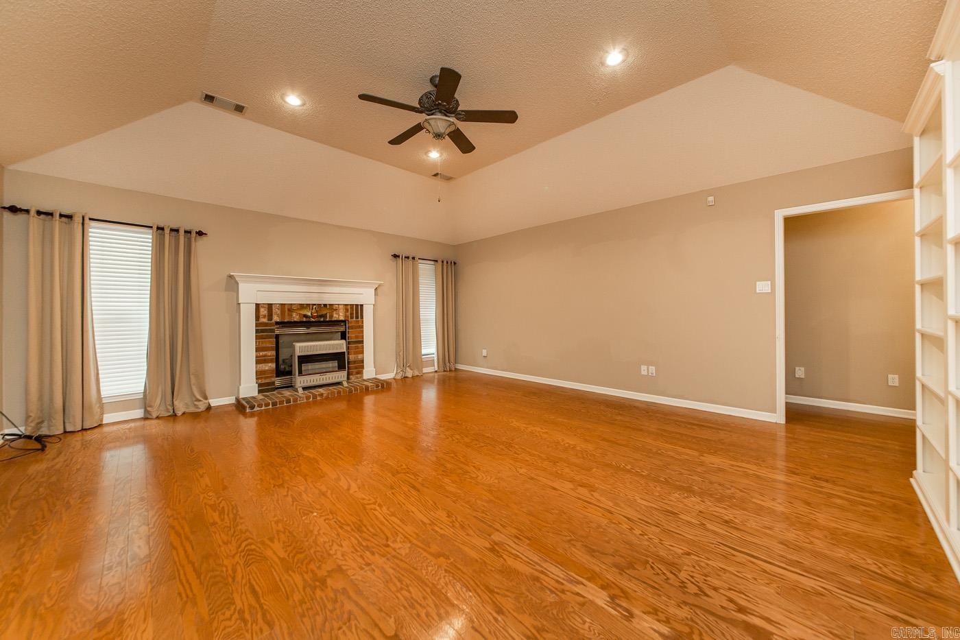 Lawson Oaks - Residential