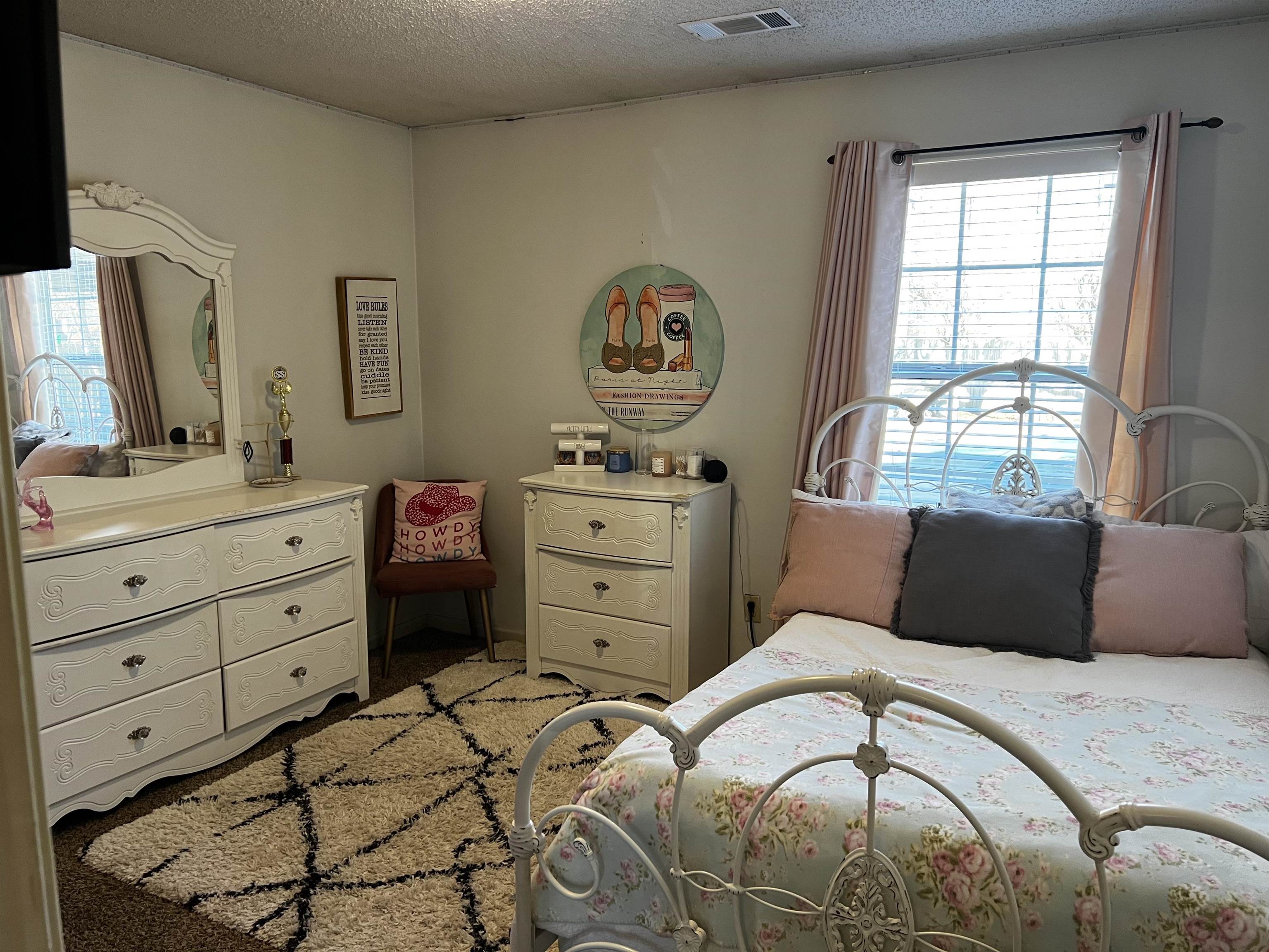 MEADOWLAKE - Residential