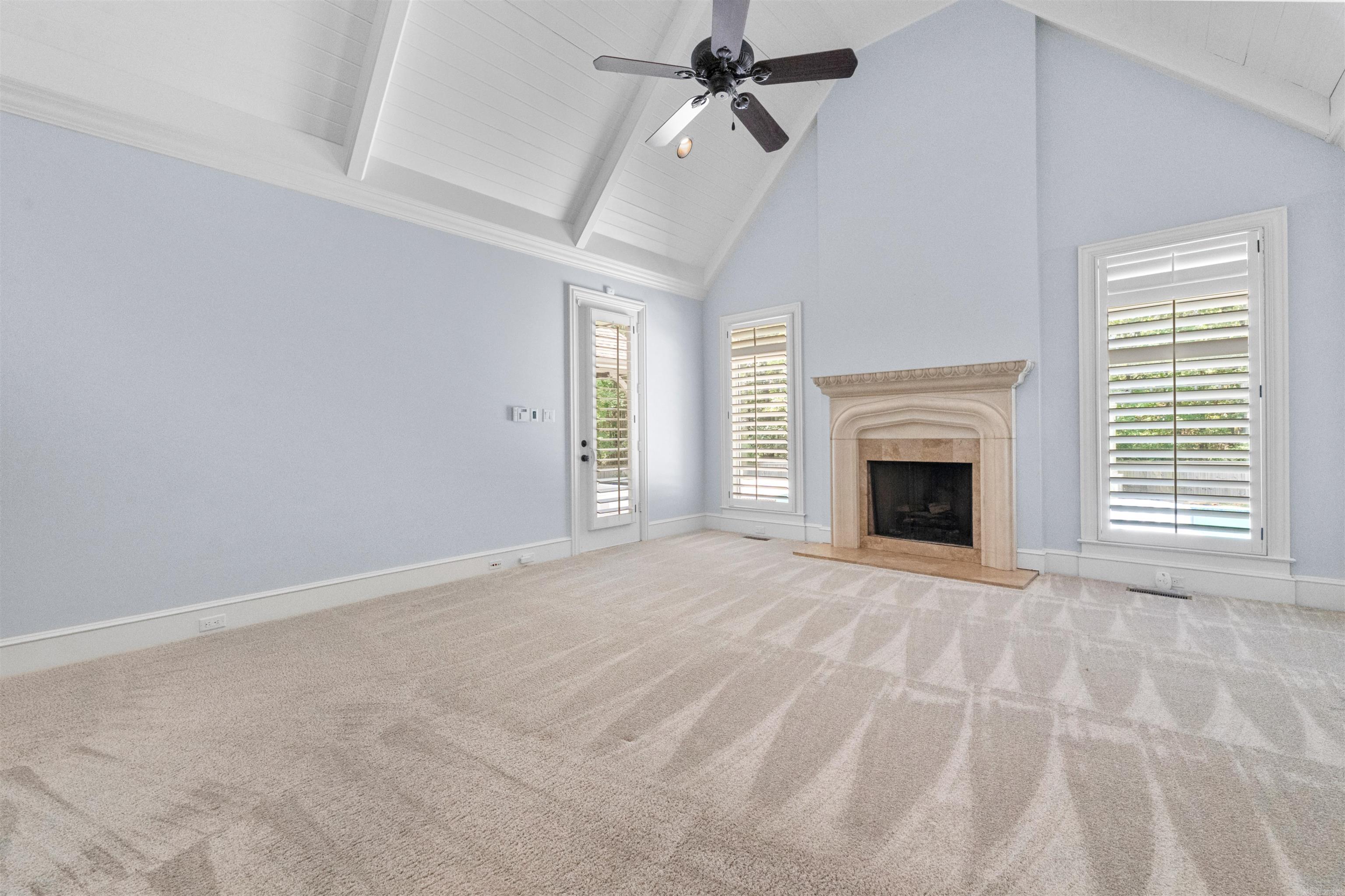 CHENAL VALLEY SOLOGNE CIRCLE - Residential