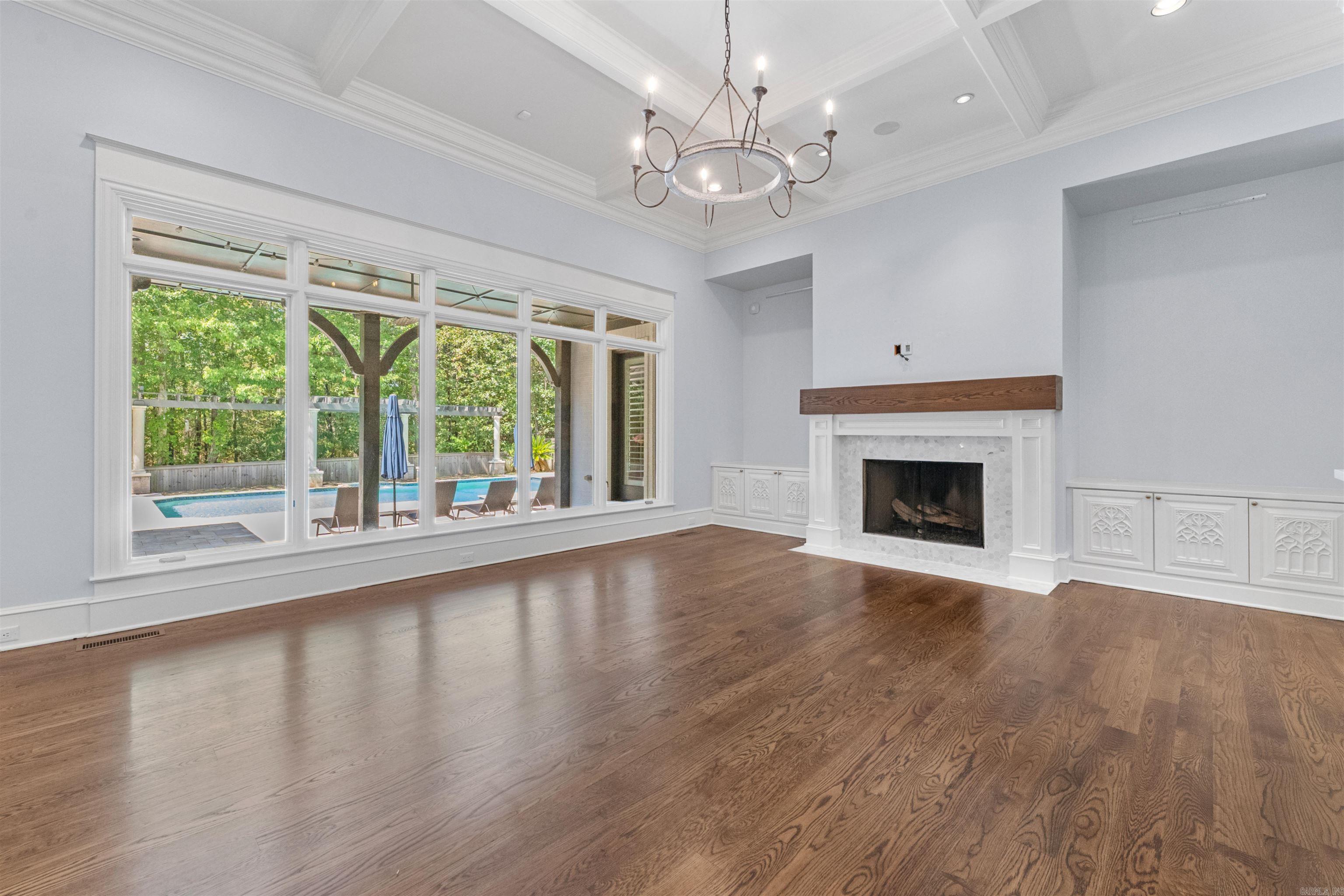 CHENAL VALLEY SOLOGNE CIRCLE - Residential