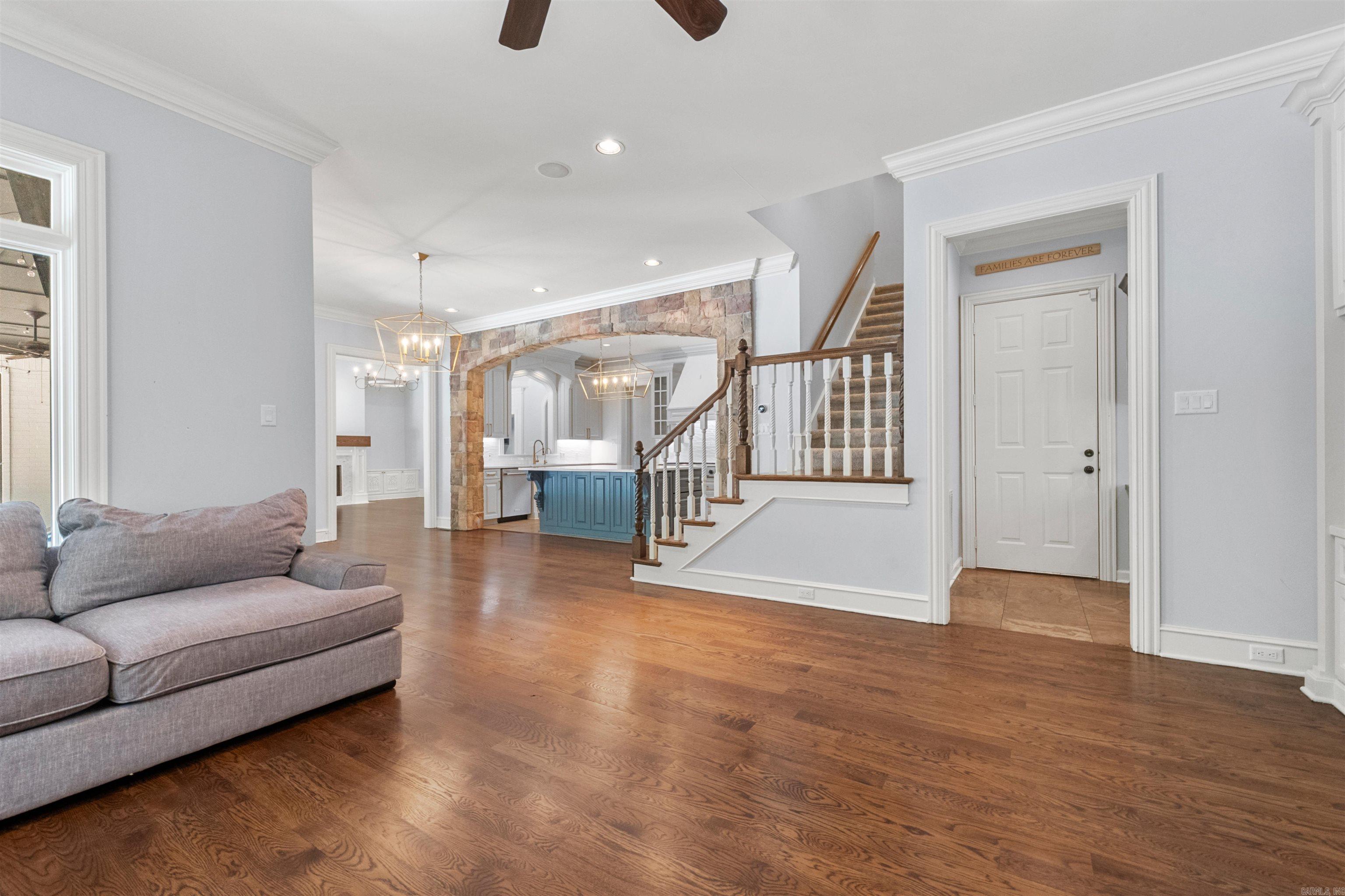 CHENAL VALLEY SOLOGNE CIRCLE - Residential