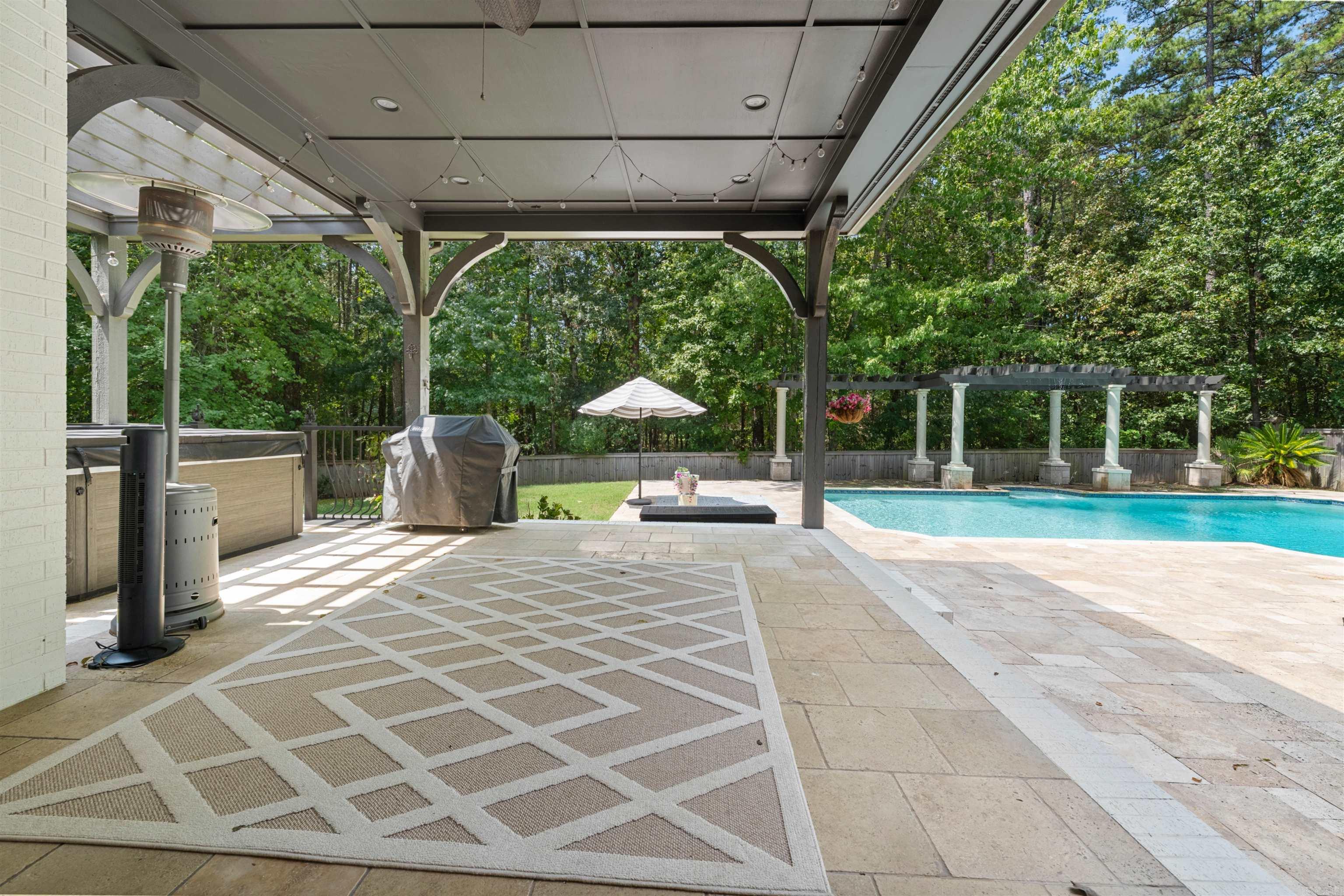 CHENAL VALLEY SOLOGNE CIRCLE - Residential