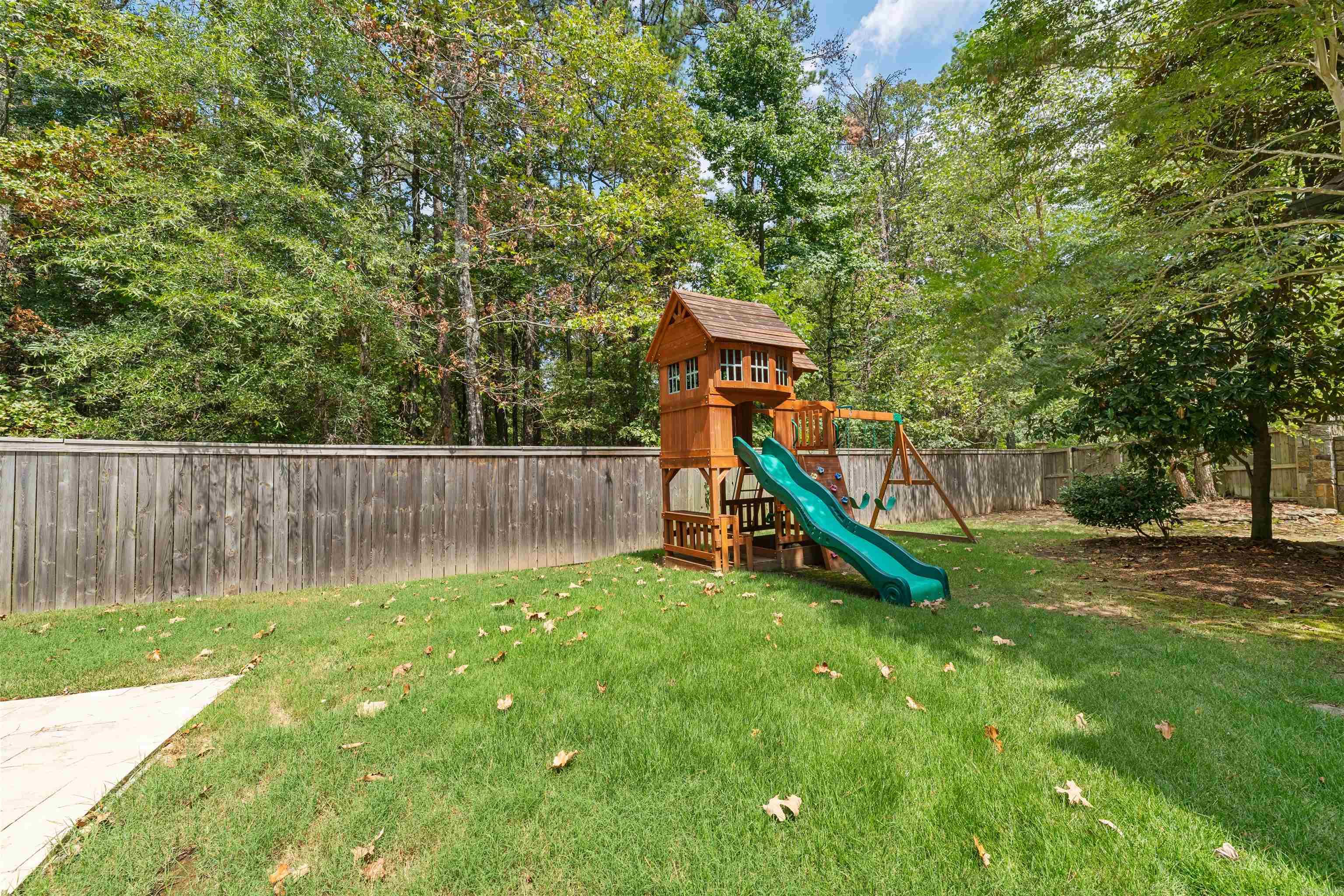 CHENAL VALLEY SOLOGNE CIRCLE - Residential