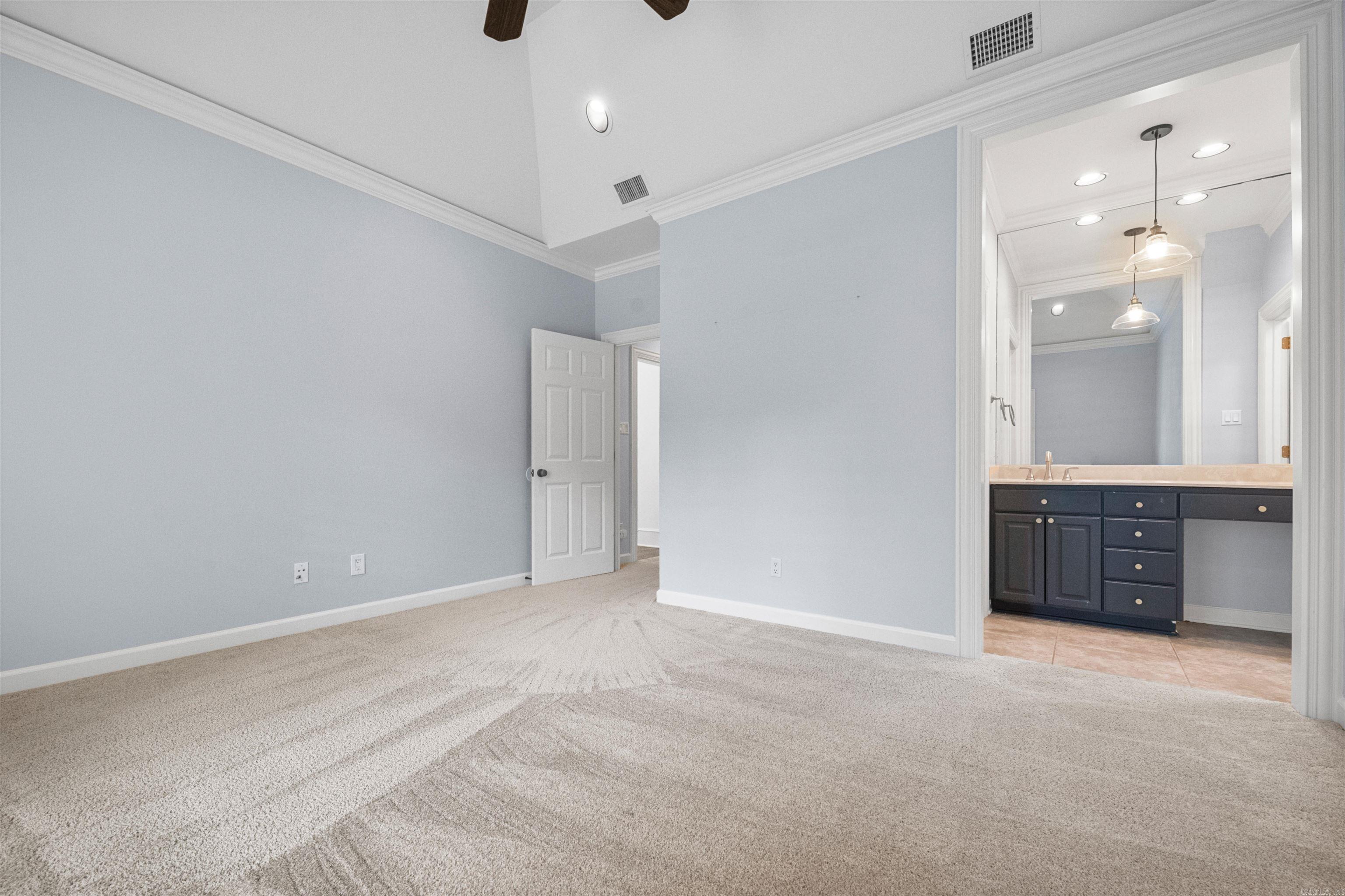 CHENAL VALLEY SOLOGNE CIRCLE - Residential