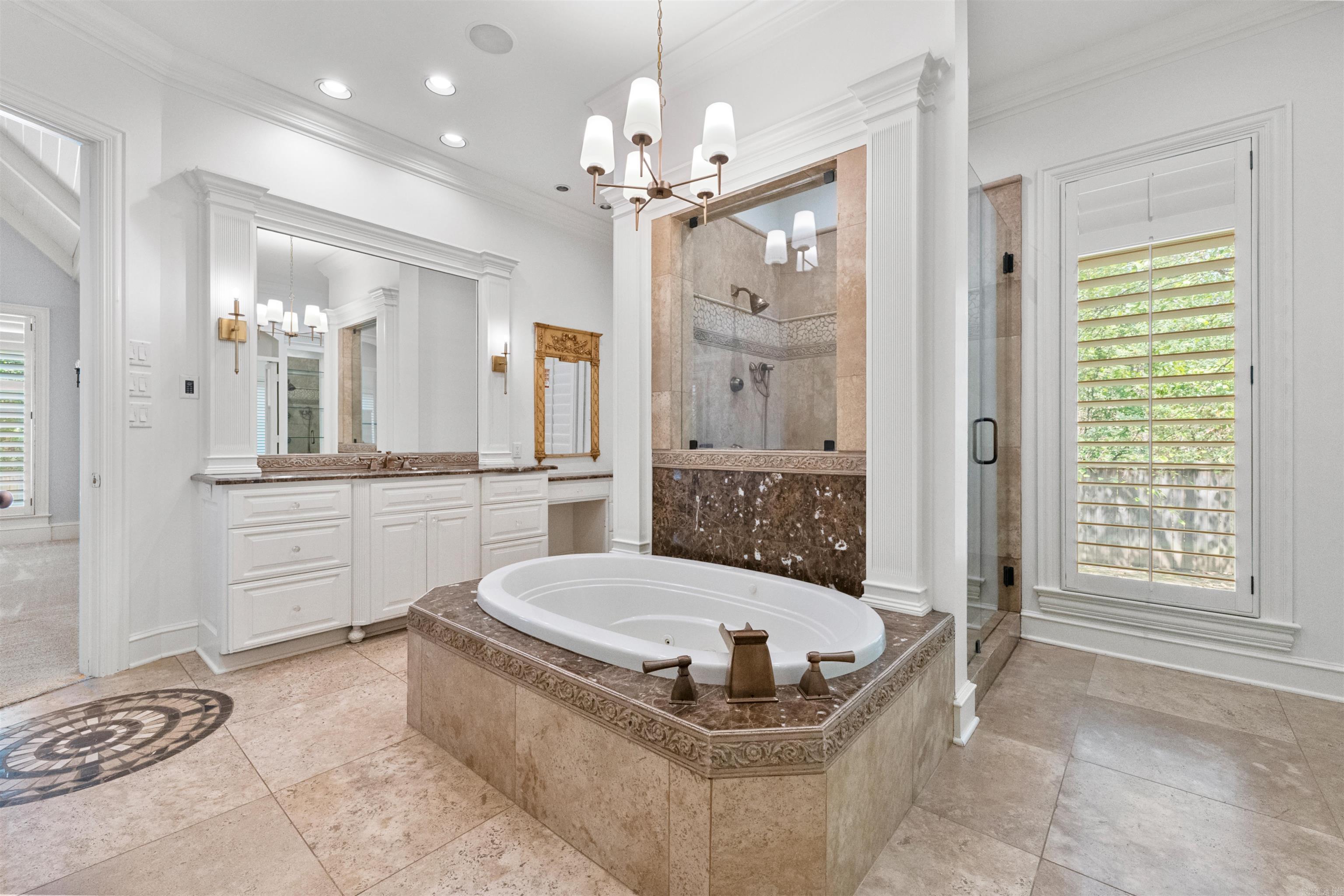 CHENAL VALLEY SOLOGNE CIRCLE - Residential