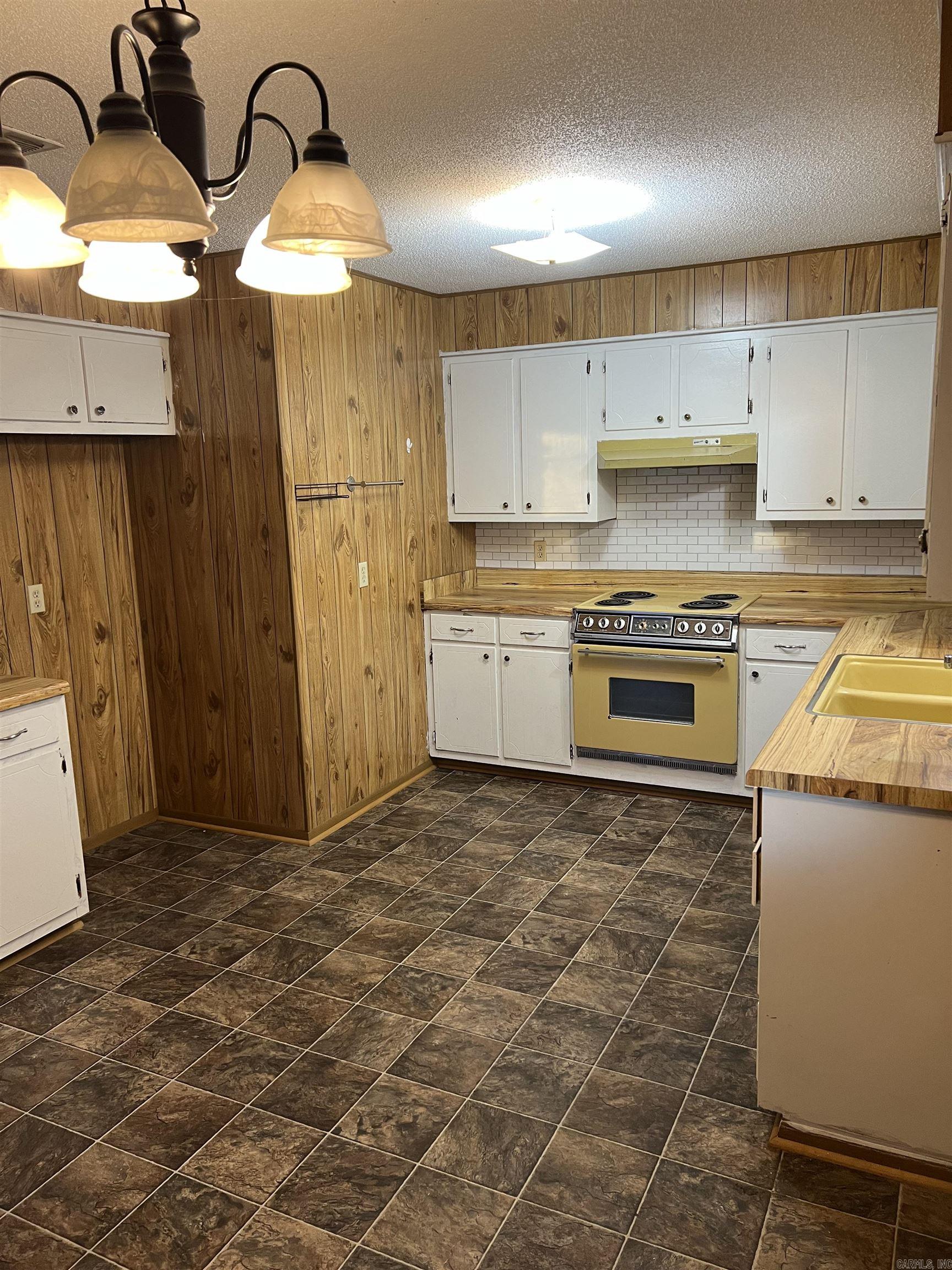 Blakes Meadowbrook Estate - Residential