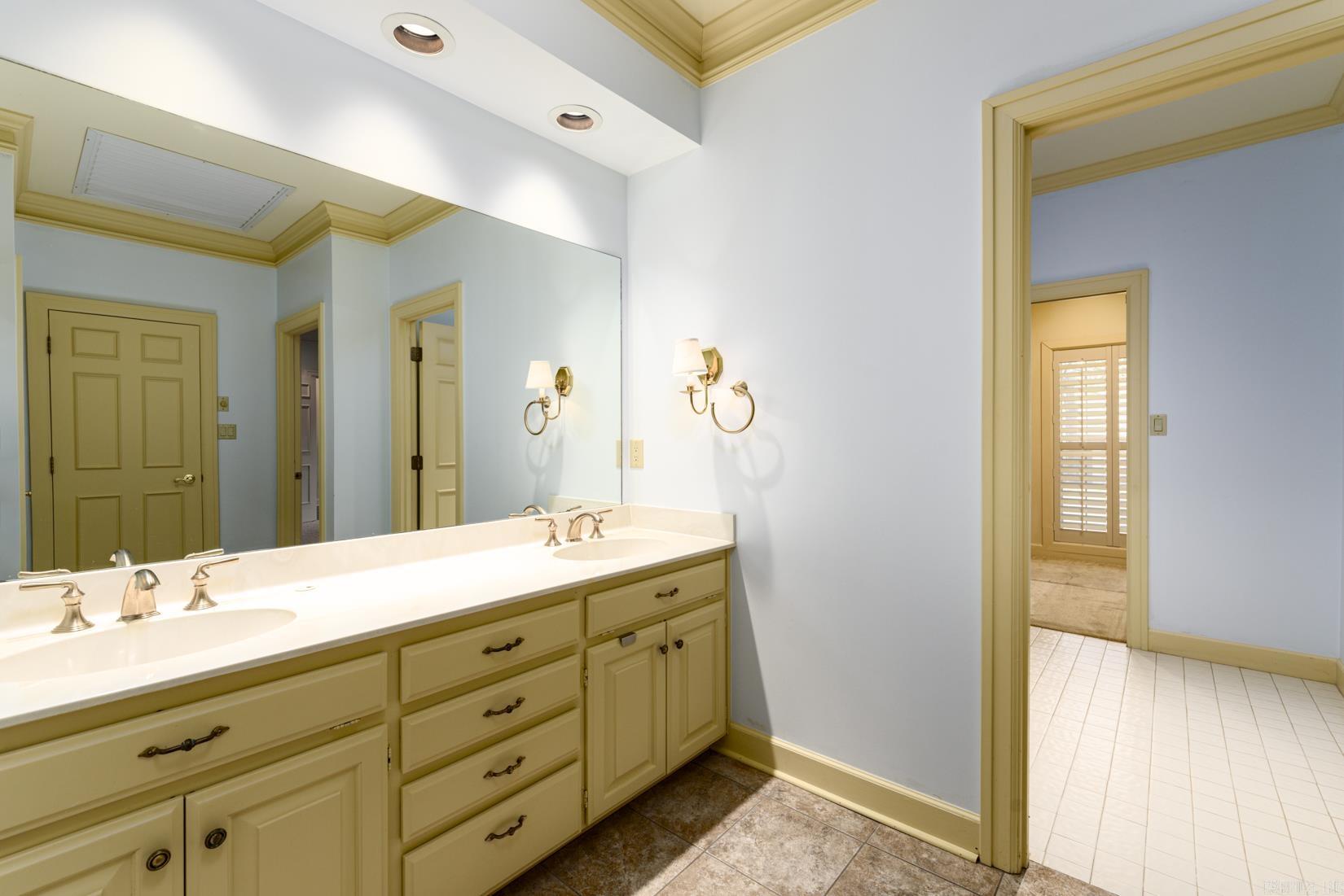 COUNTRYWOOD HPR - Residential