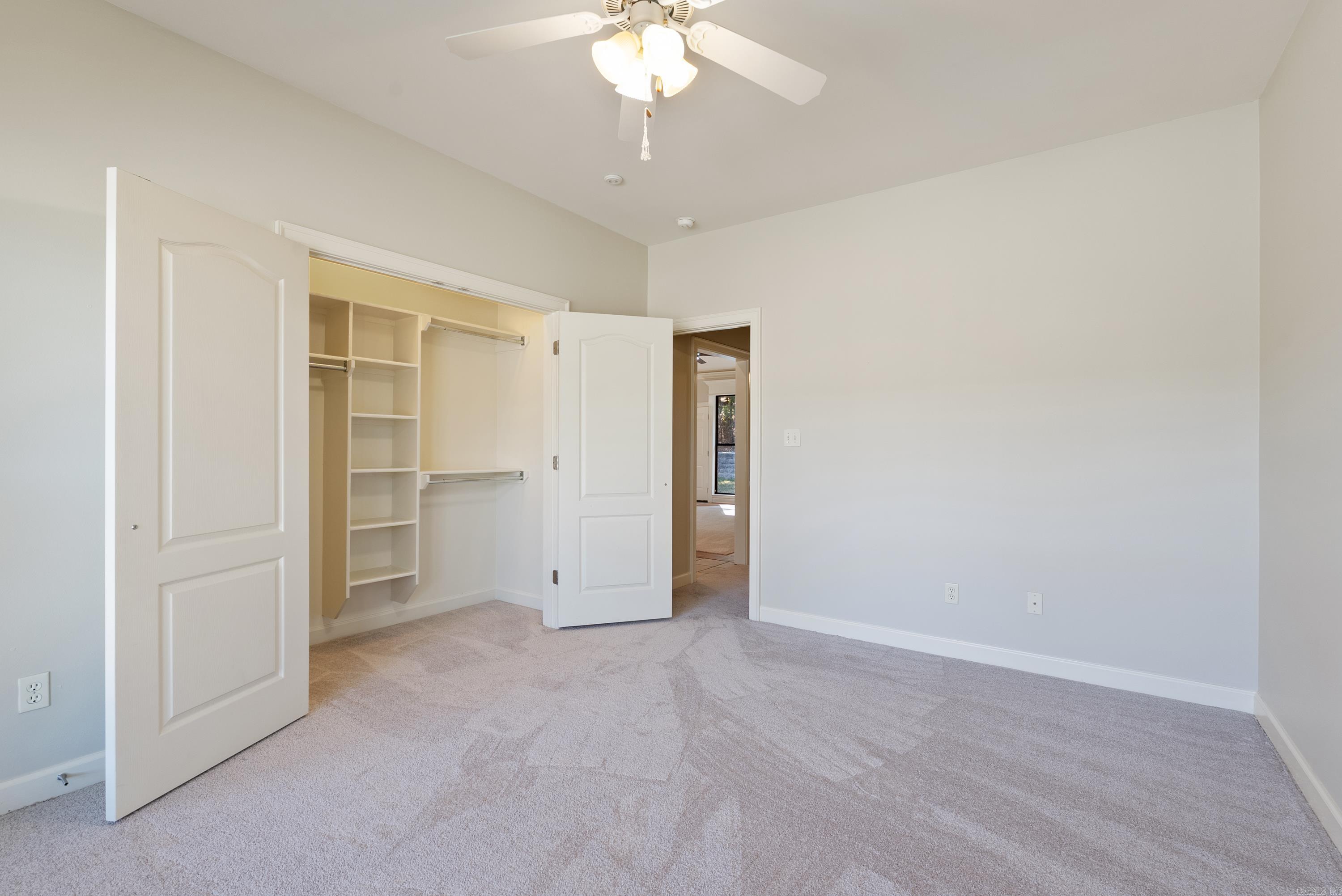 COUNTRY CLUB OF ARK THE - Residential