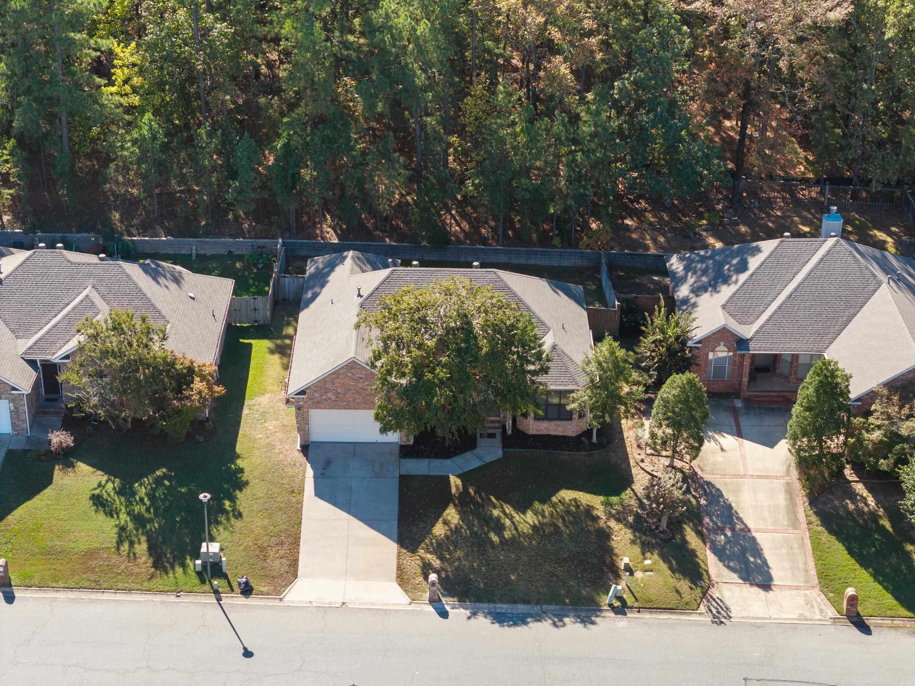 COUNTRY CLUB OF ARK THE - Residential