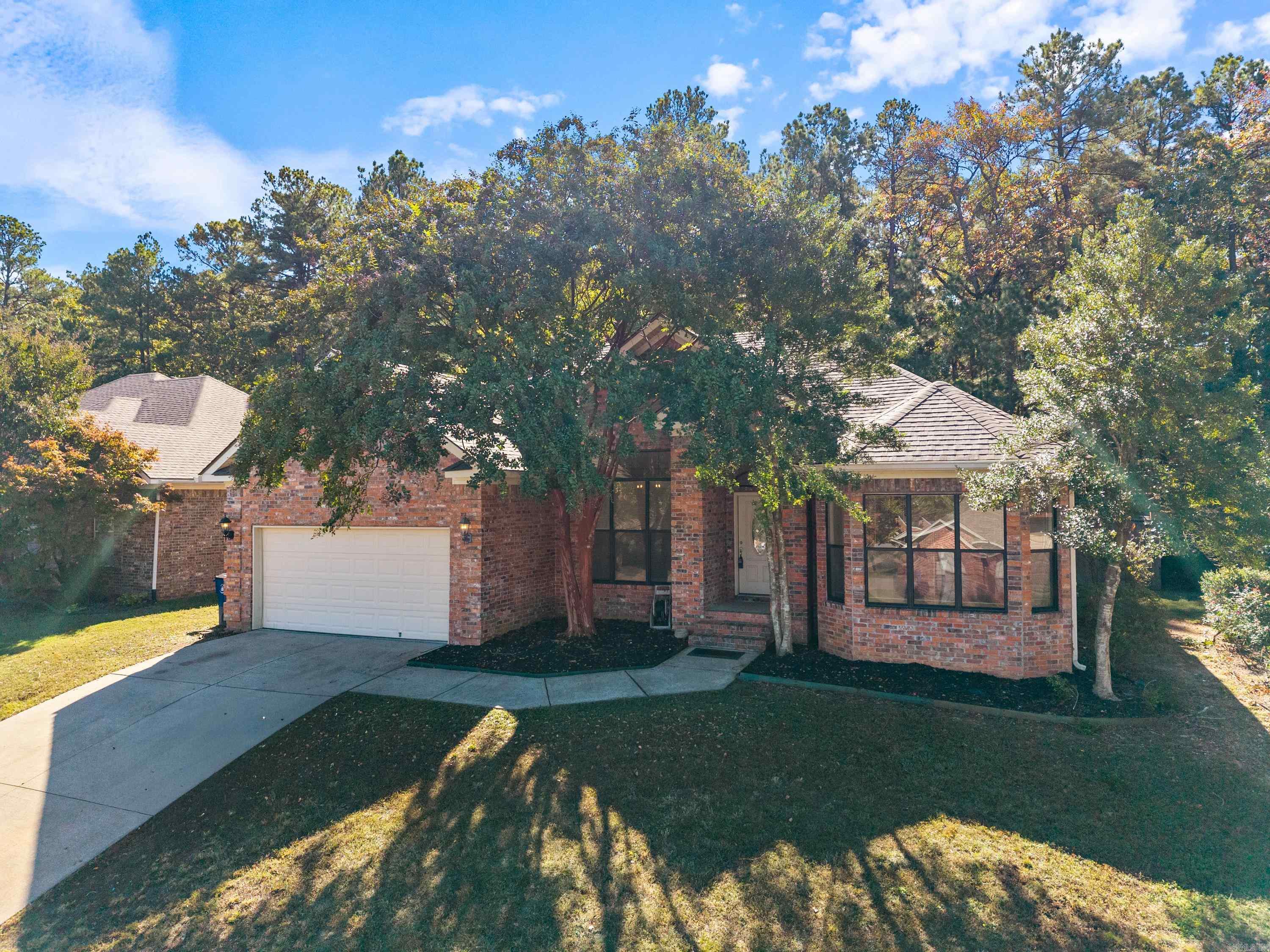 COUNTRY CLUB OF ARK THE - Residential