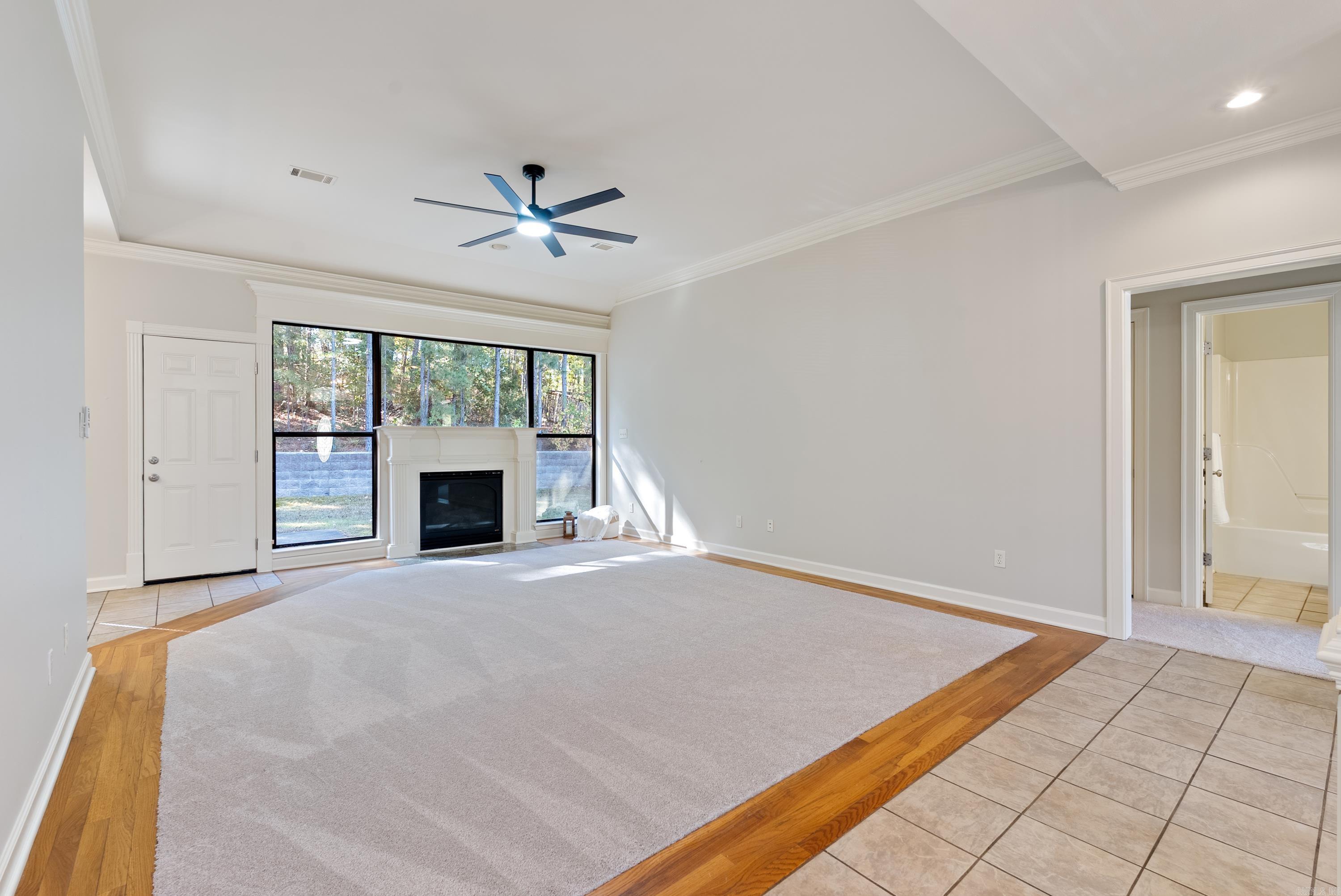 COUNTRY CLUB OF ARK THE - Residential