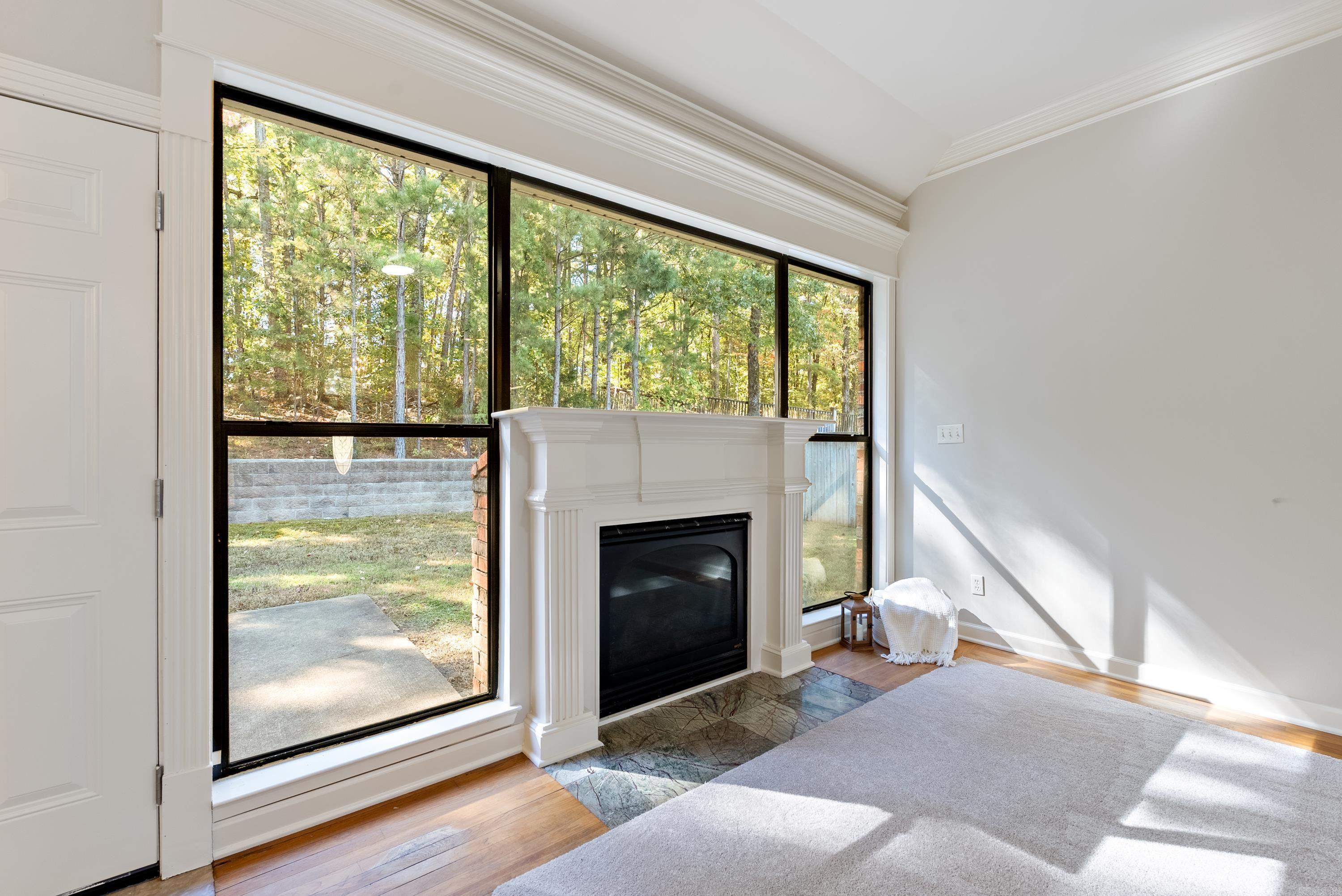 COUNTRY CLUB OF ARK THE - Residential