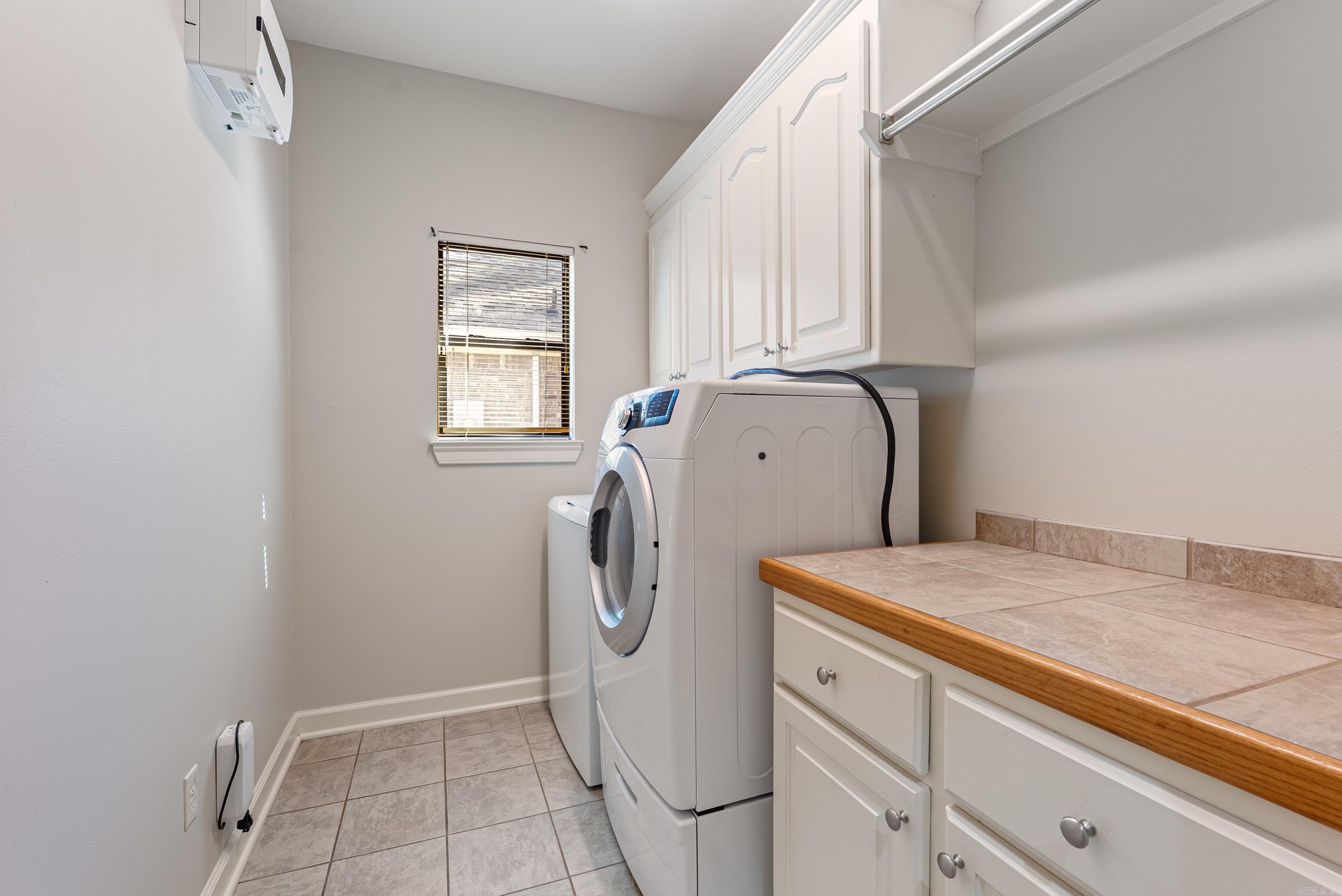 COUNTRY CLUB OF ARK THE - Residential