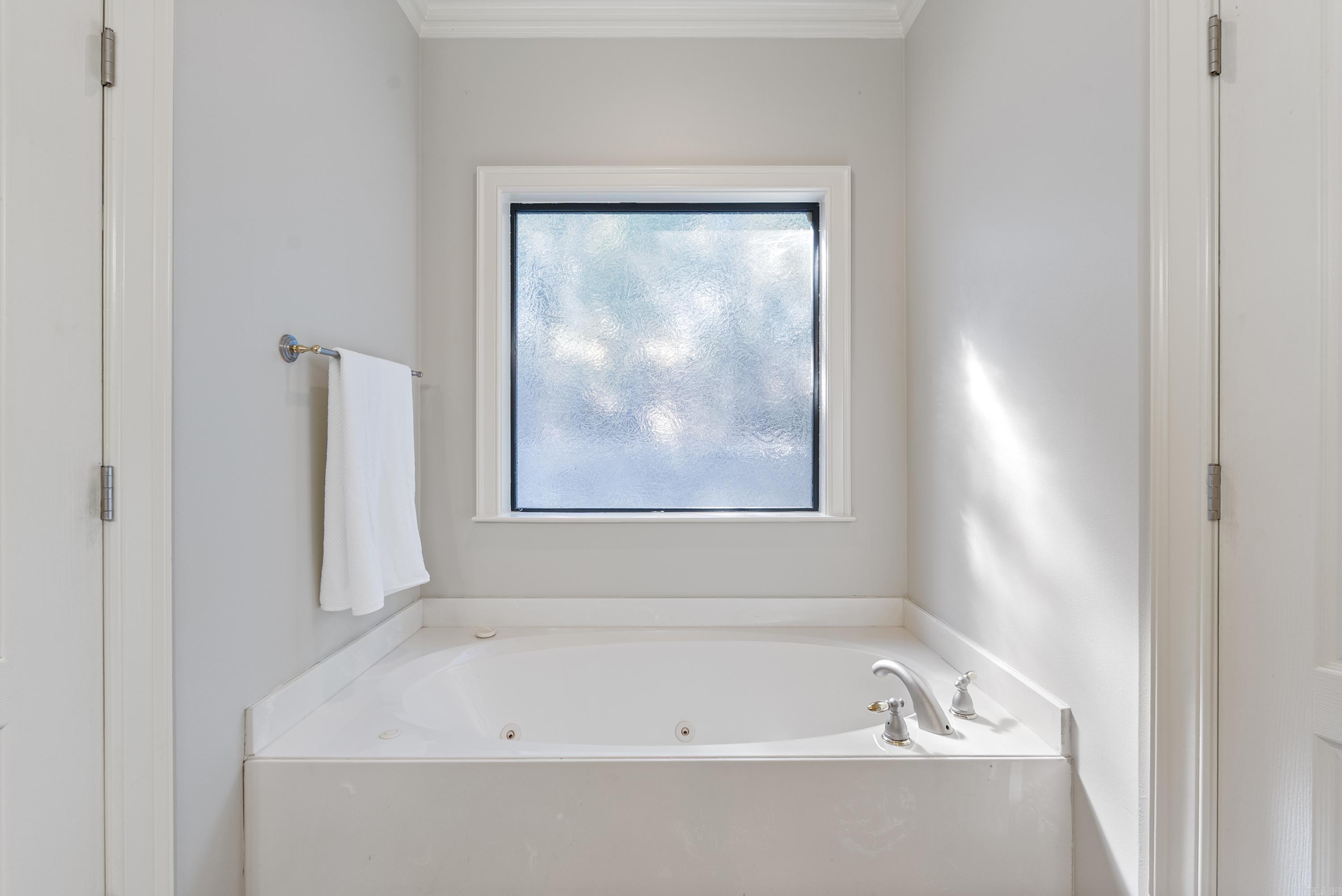 COUNTRY CLUB OF ARK THE - Residential