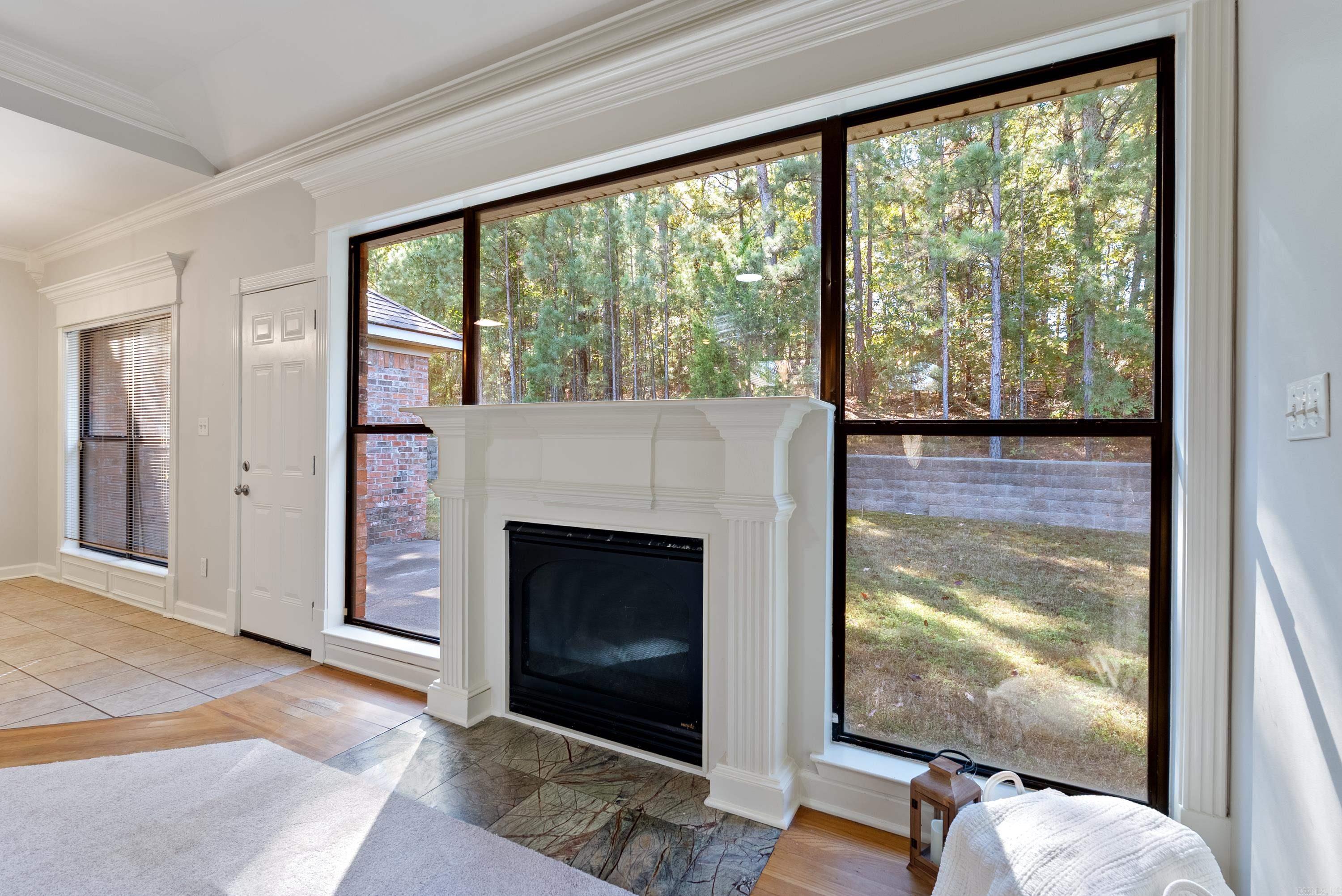 COUNTRY CLUB OF ARK THE - Residential