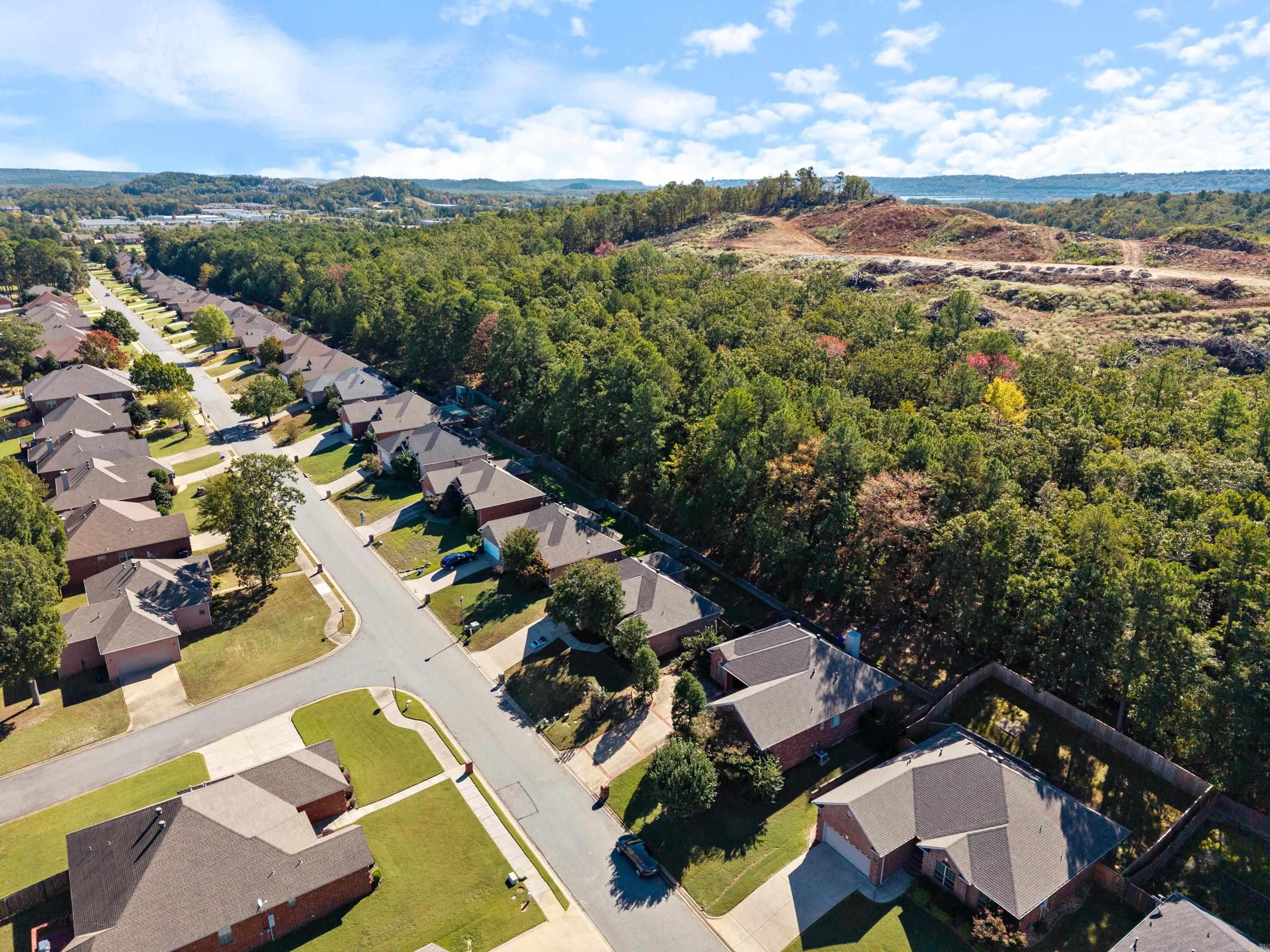 COUNTRY CLUB OF ARK THE - Residential