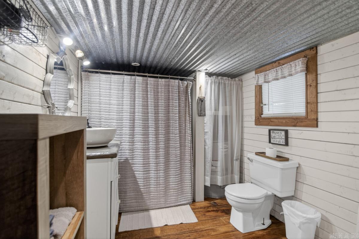 Metes & Bounds - Residential