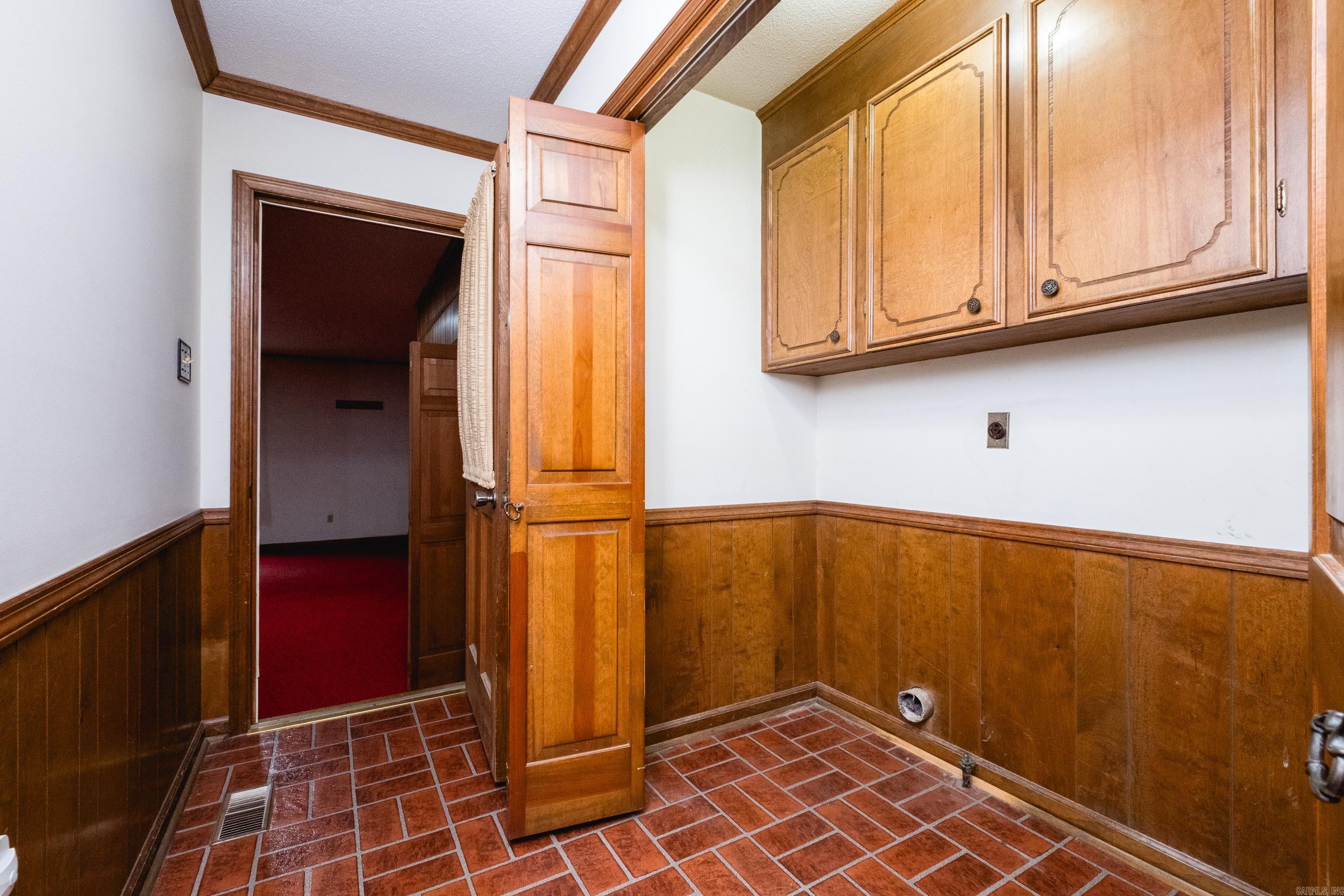 WALTON HEIGHTS - Residential