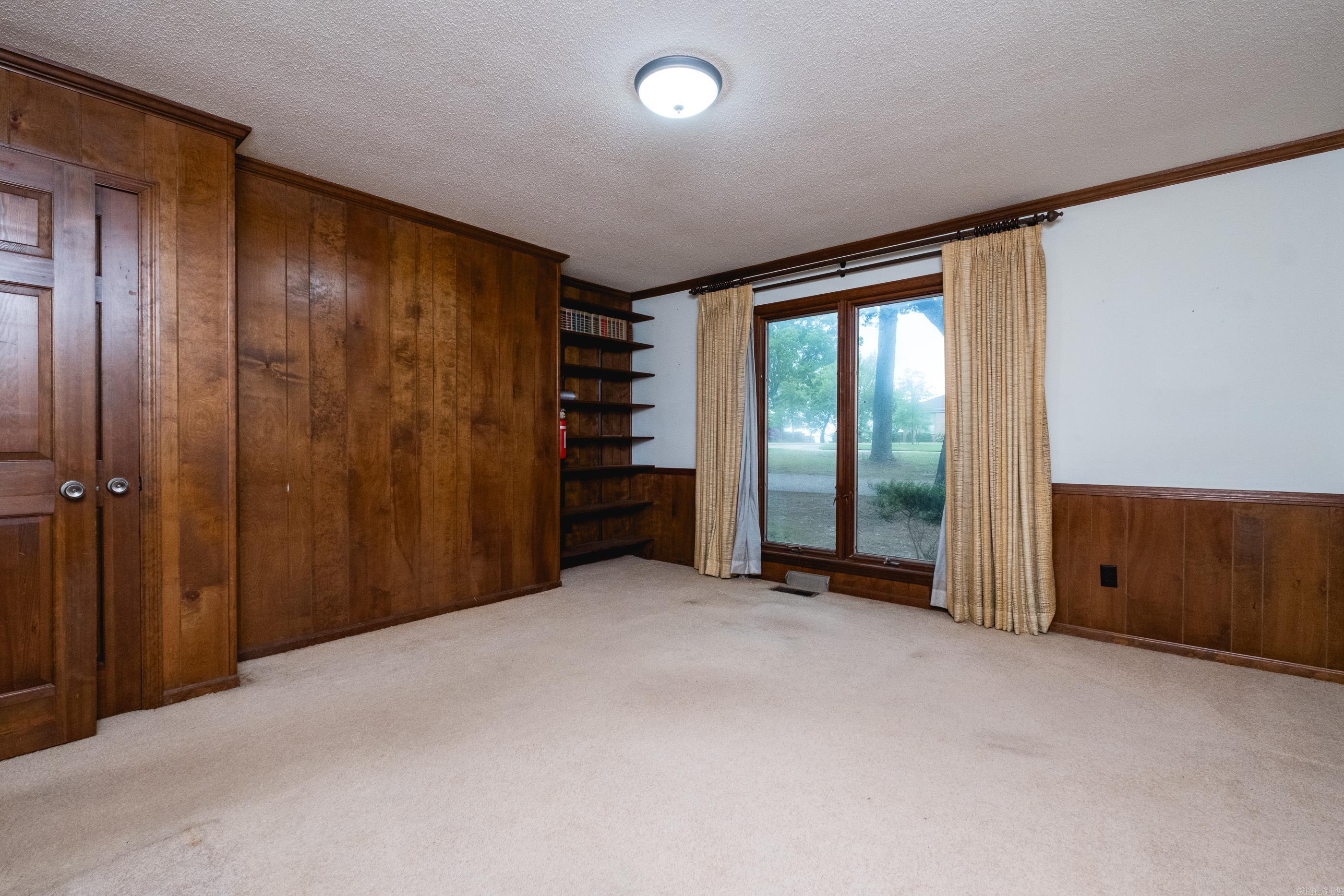 WALTON HEIGHTS - Residential