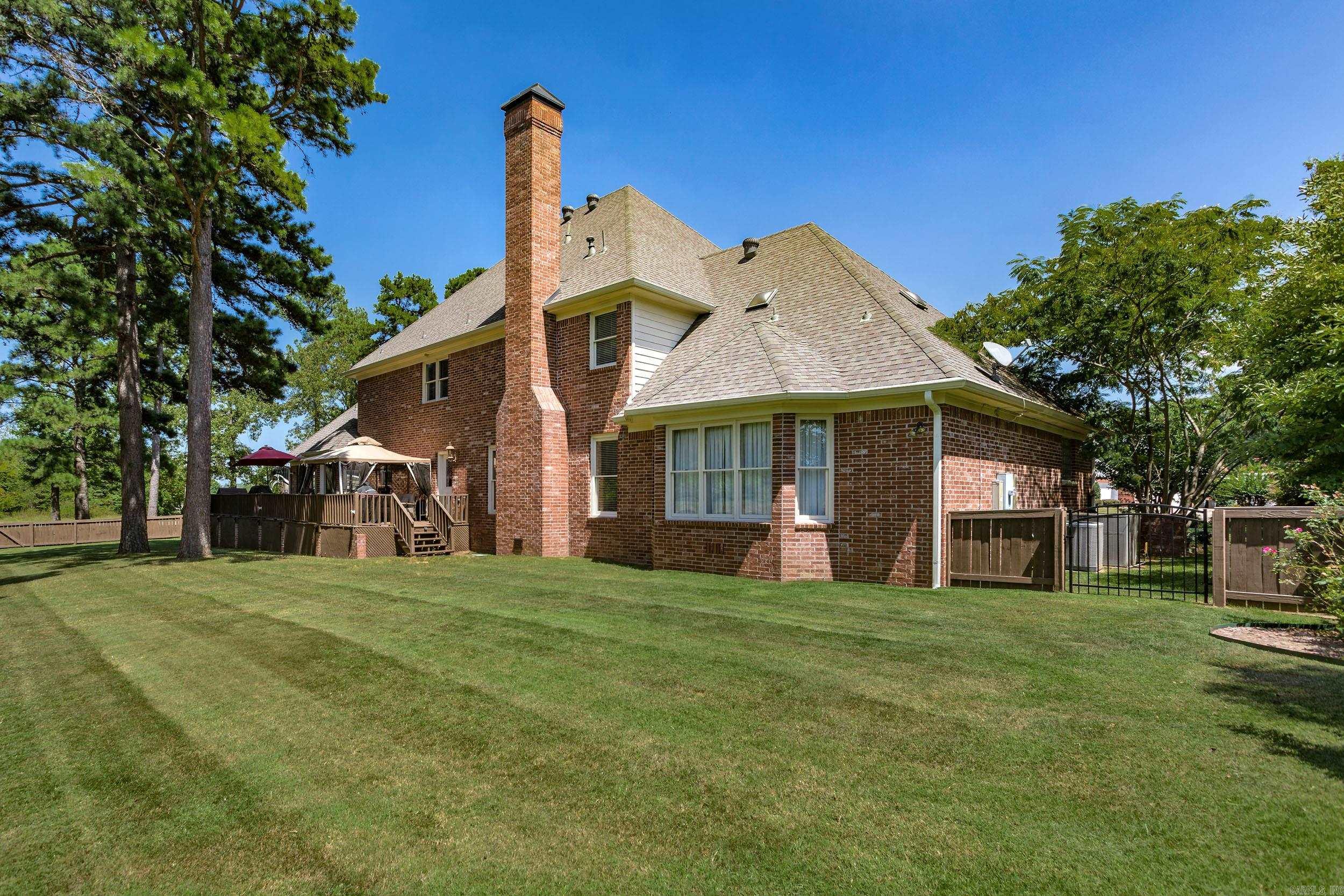 Club Manor - Residential