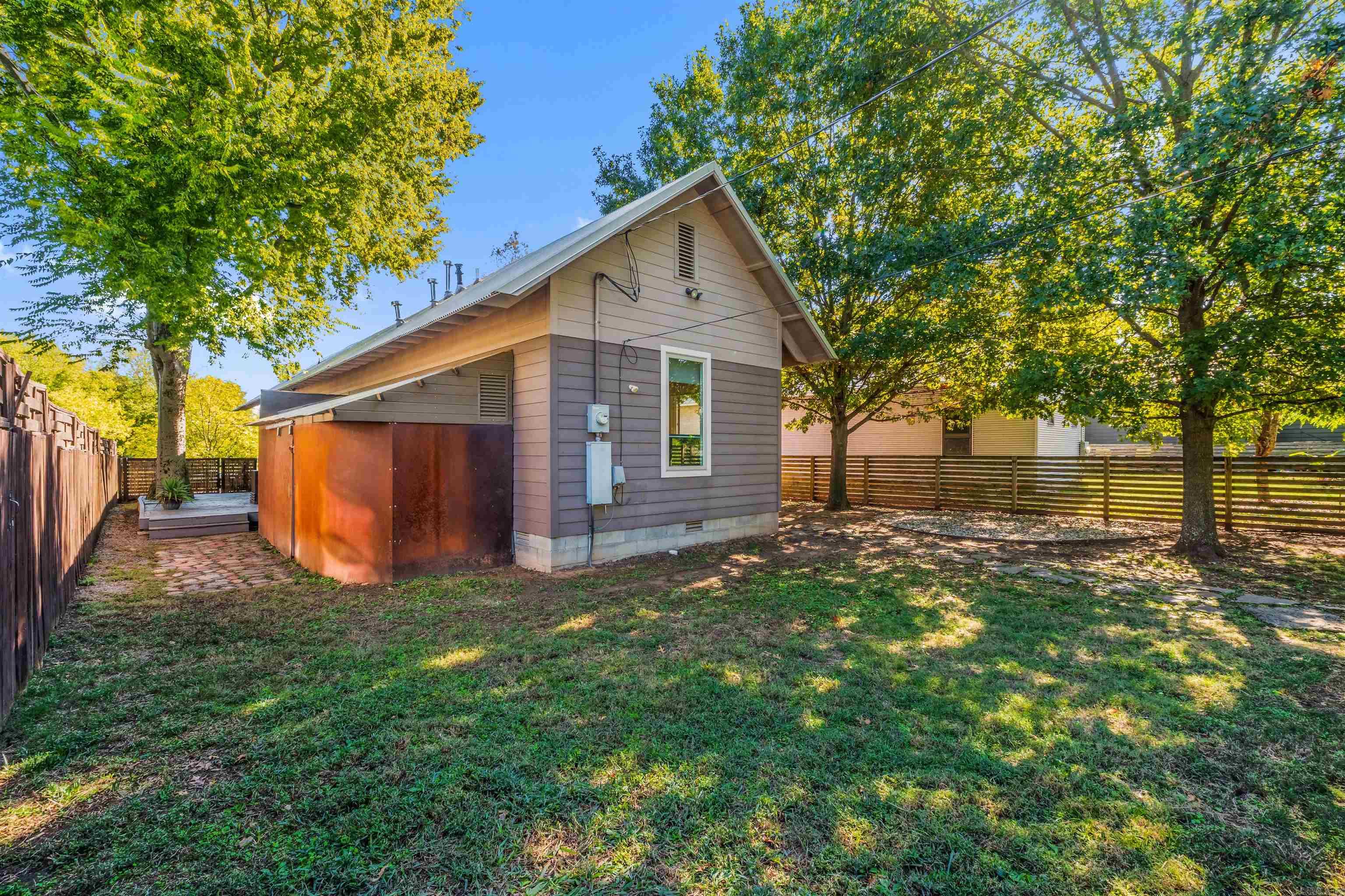 CITY OF LR - Residential