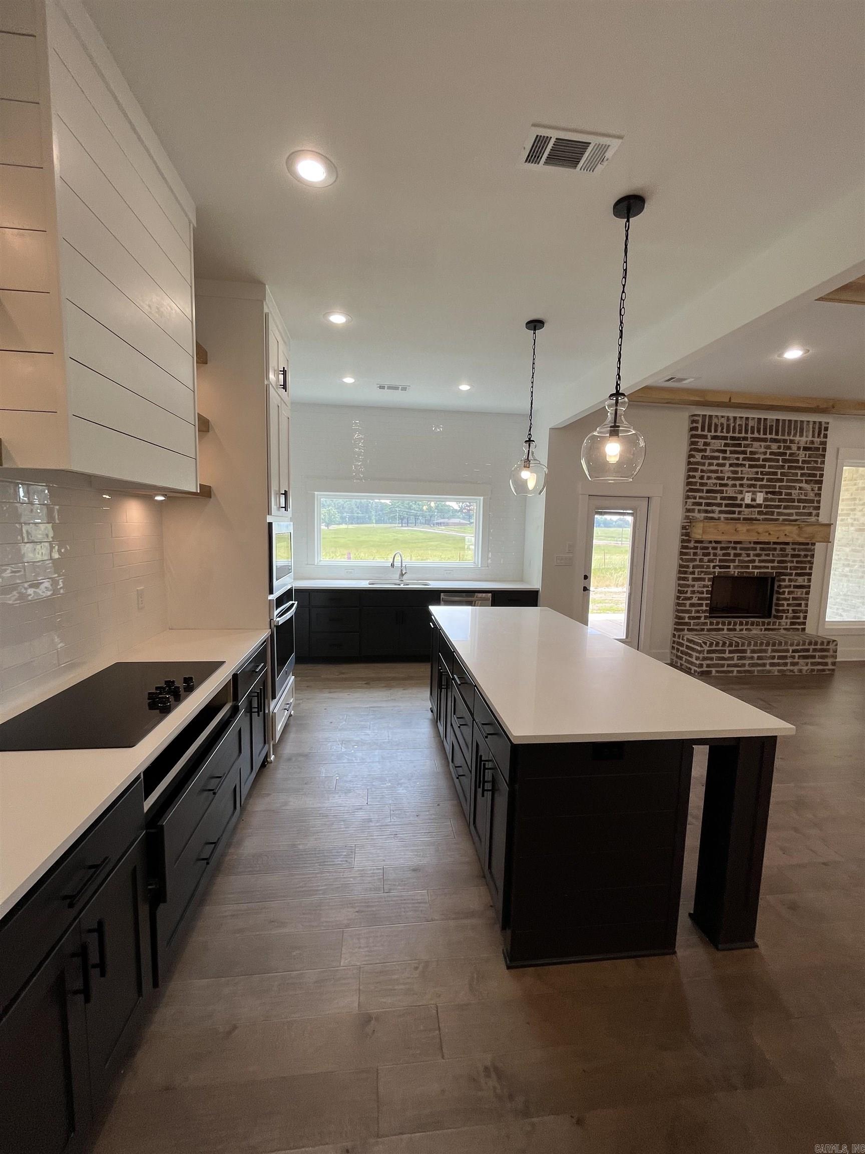 CORAL RIDGE - Residential