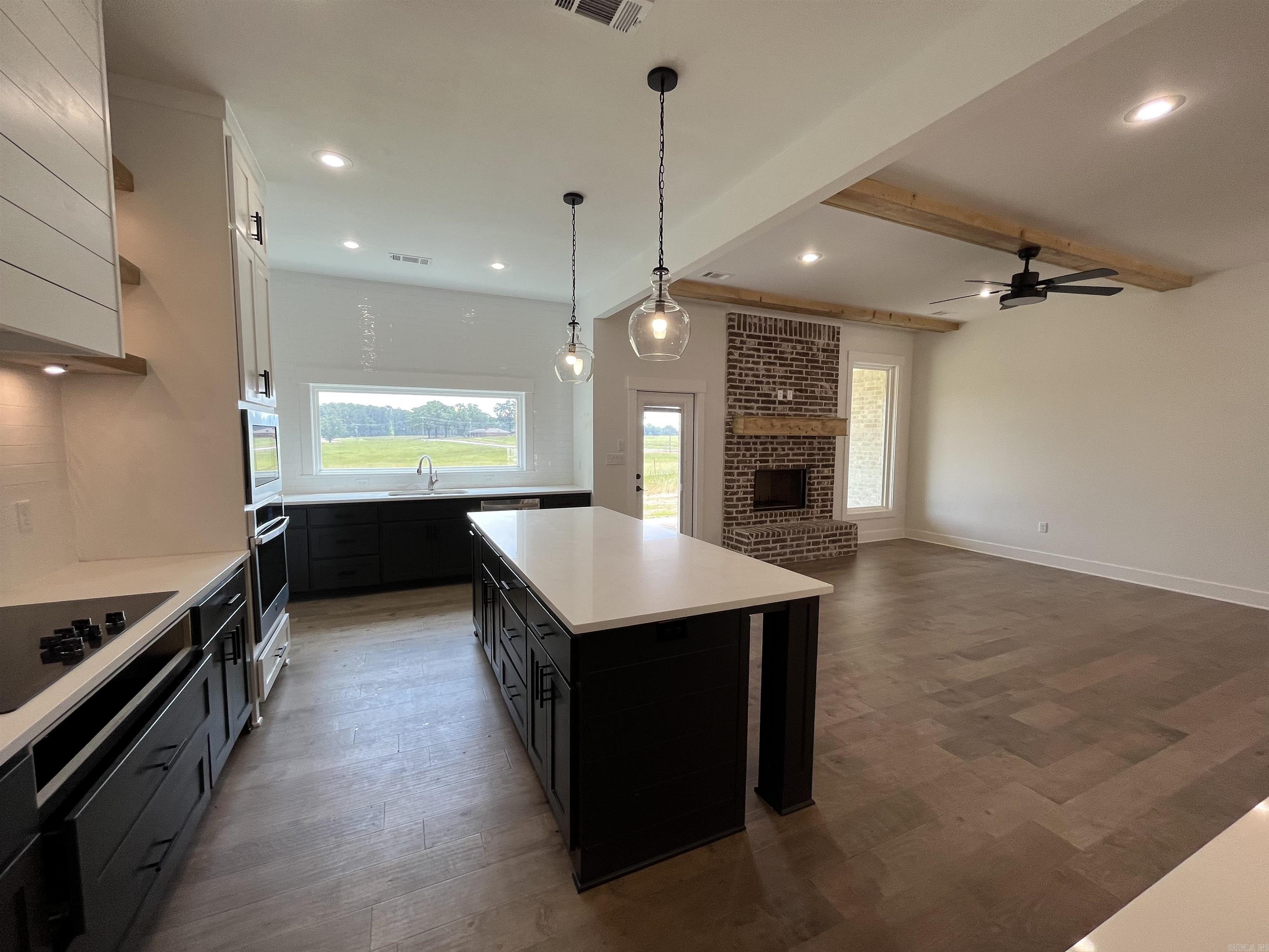 CORAL RIDGE - Residential