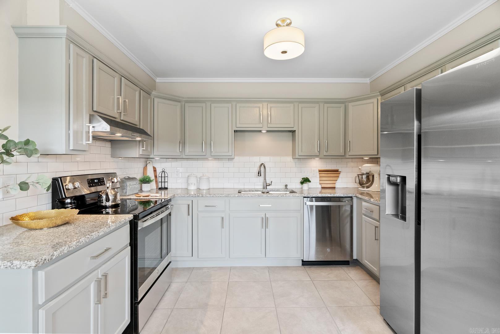 STURBRIDGE - Residential