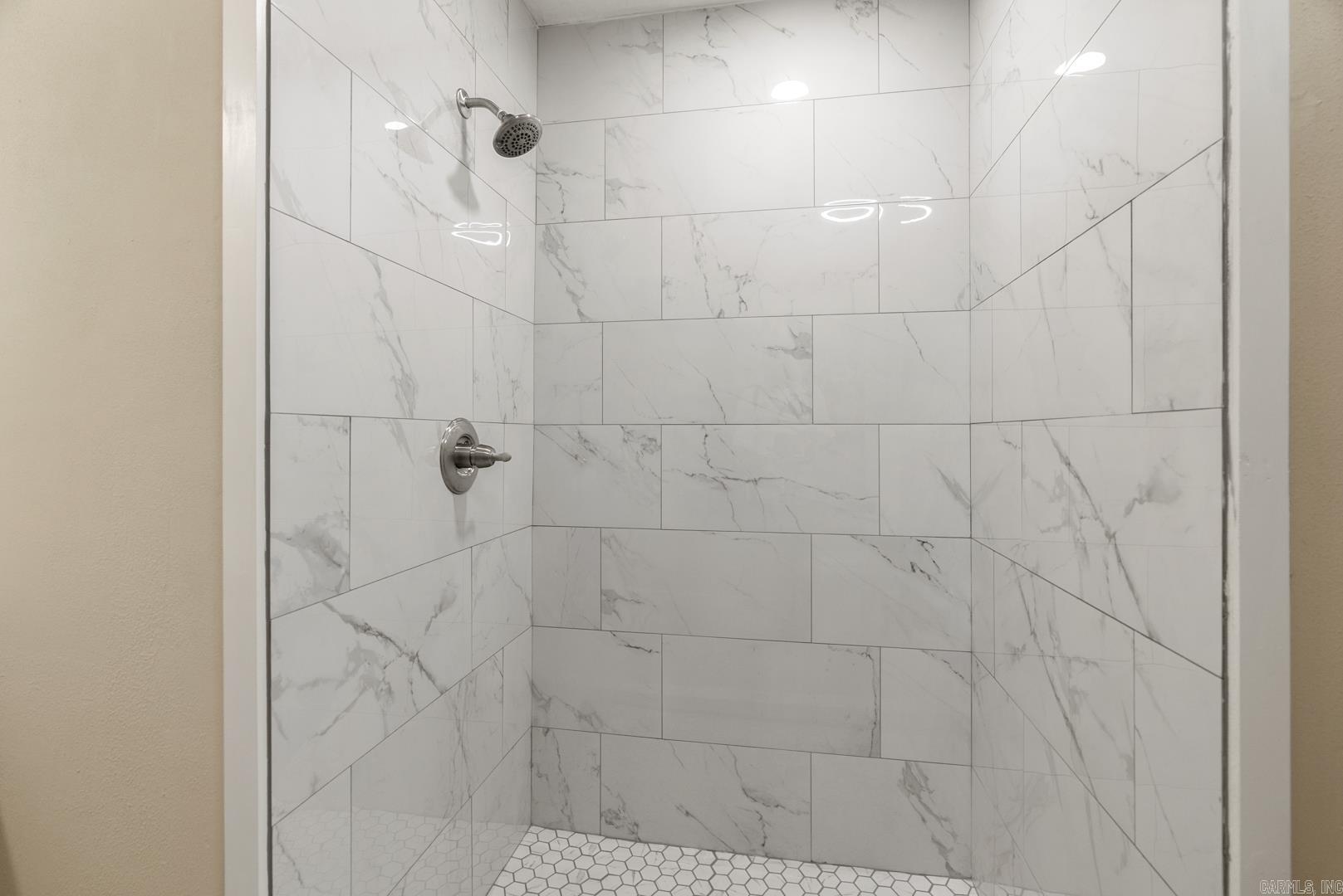 STURBRIDGE - Residential