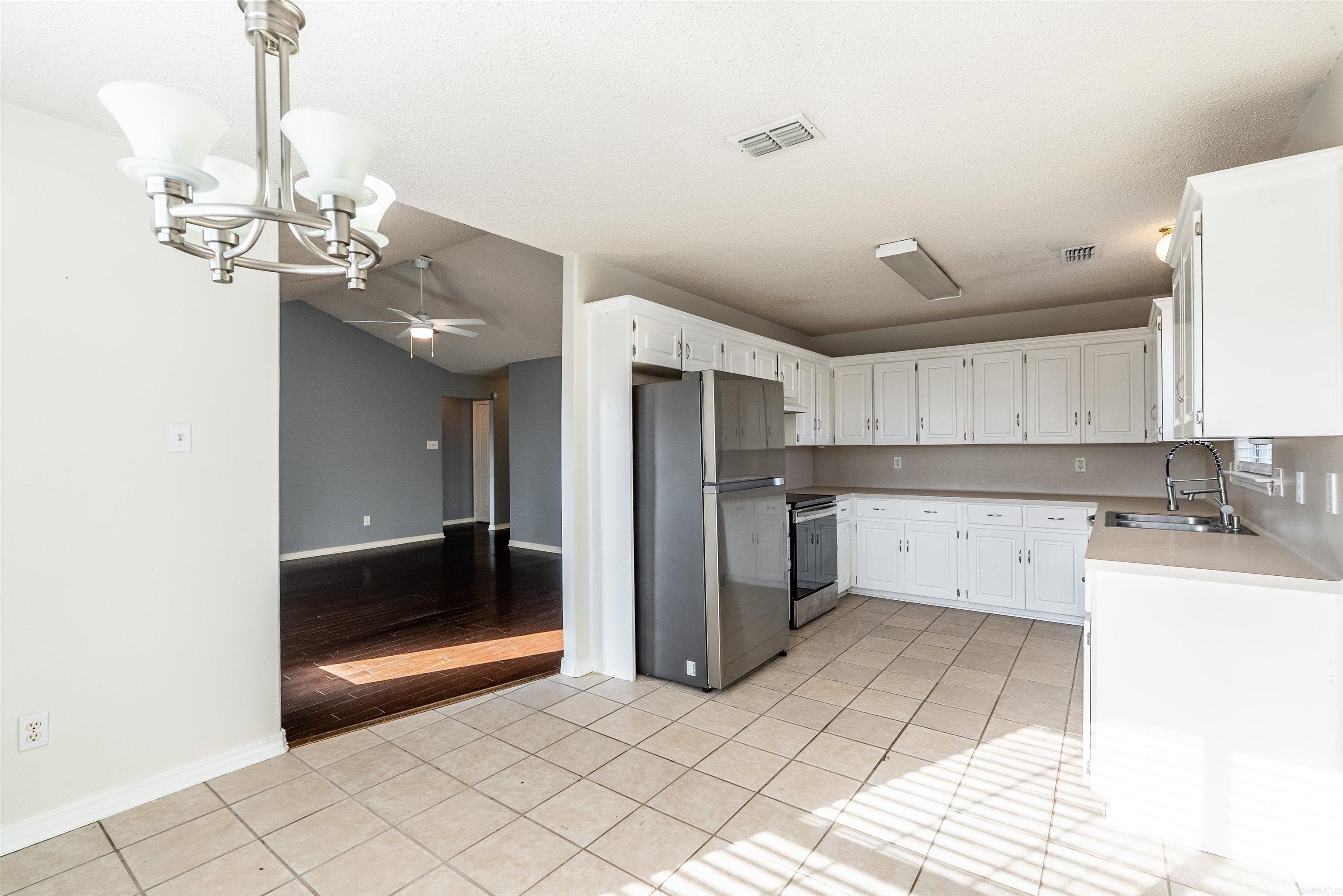 Timberwood Park - Residential Lease