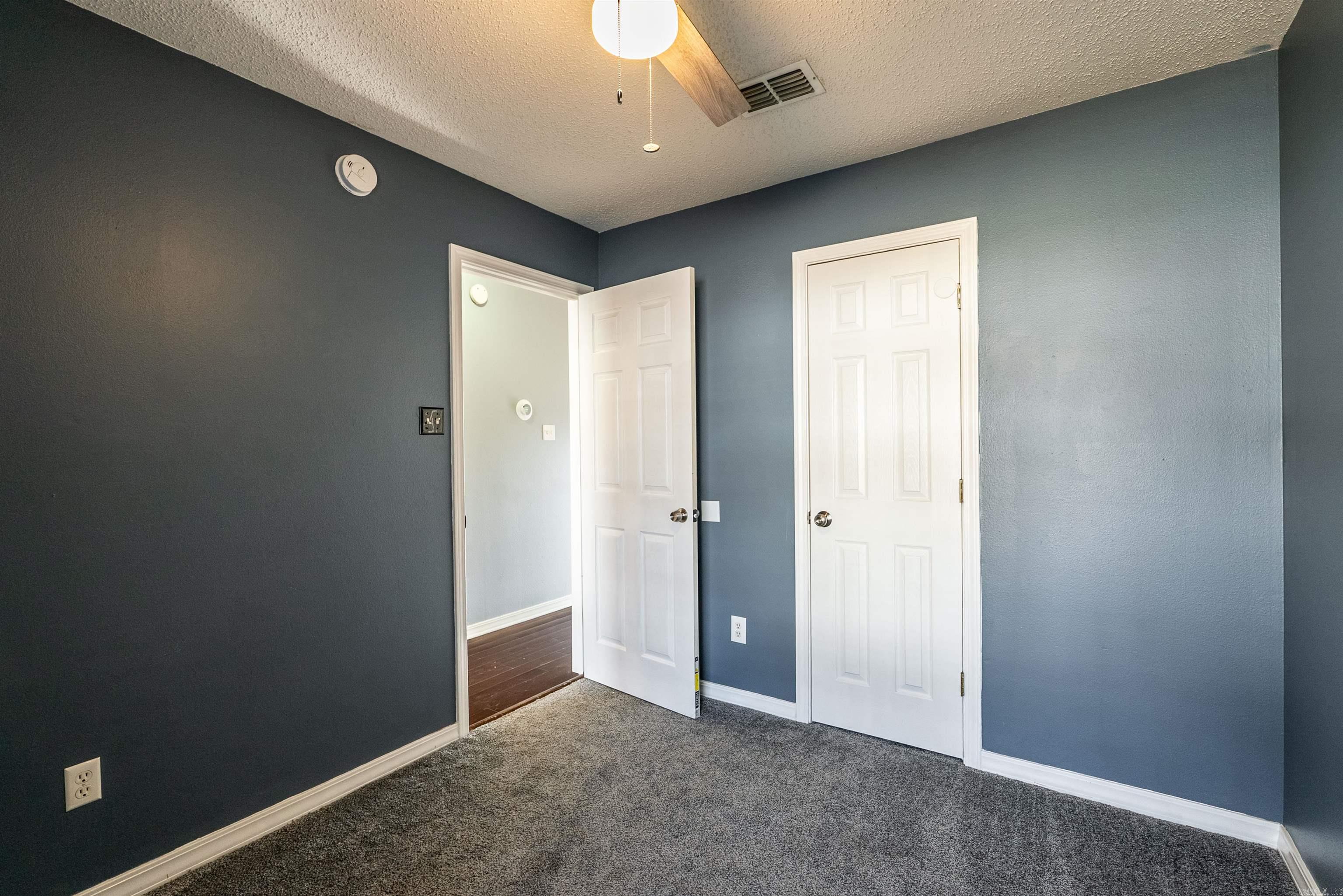 Timberwood Park - Residential Lease