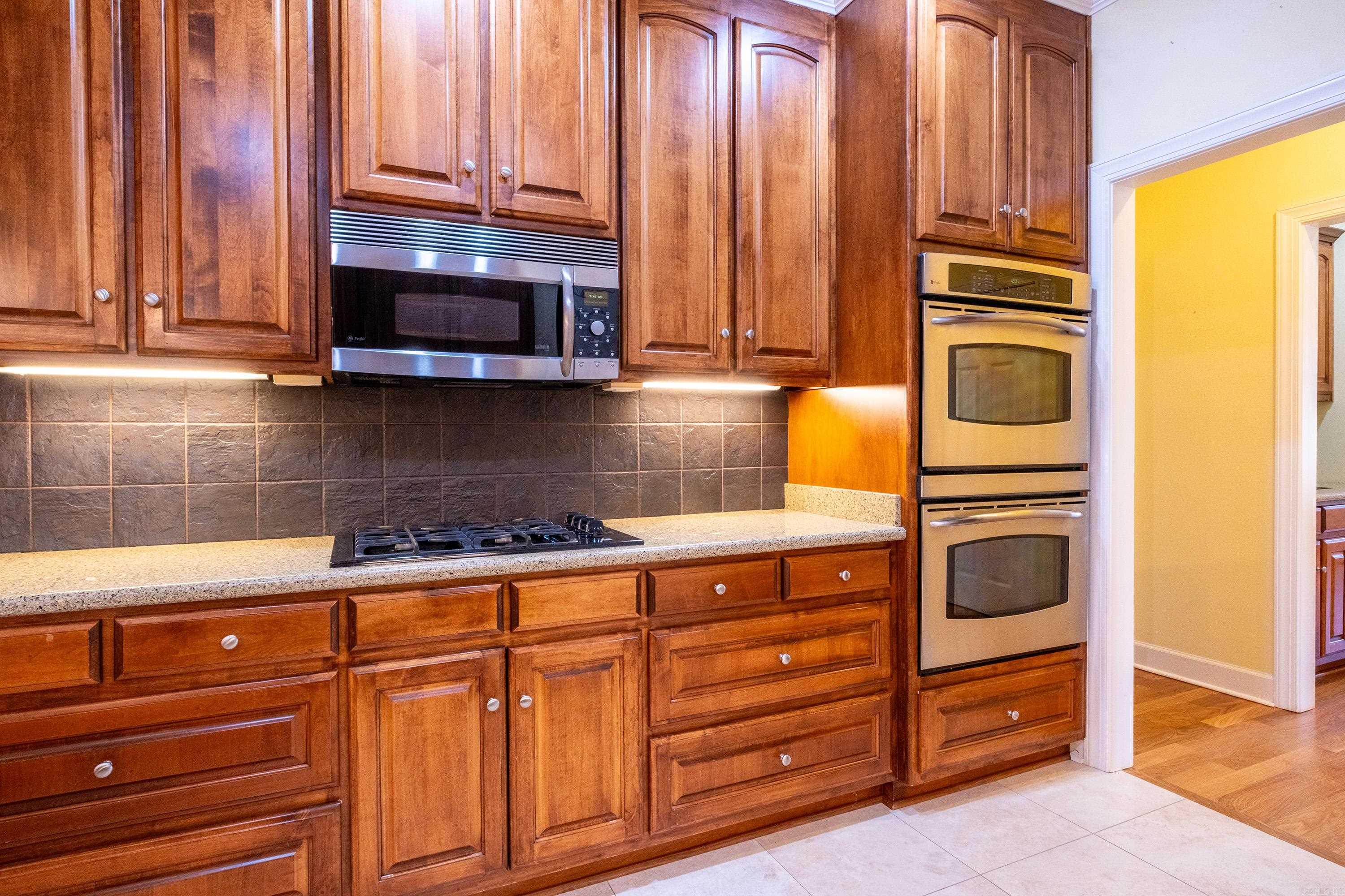 THE VILLAGES OF WELLINGTON - Residential