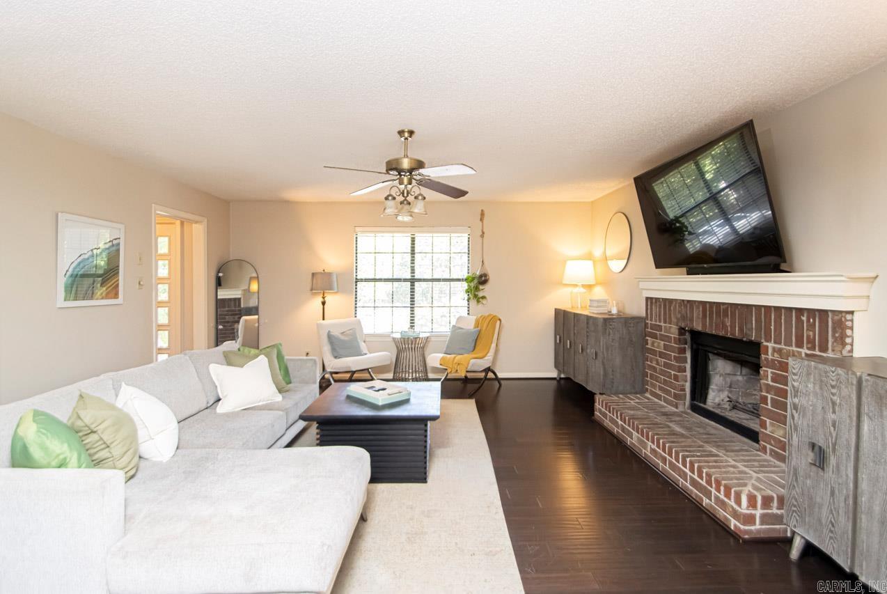 PLEASANT VIEW - Residential