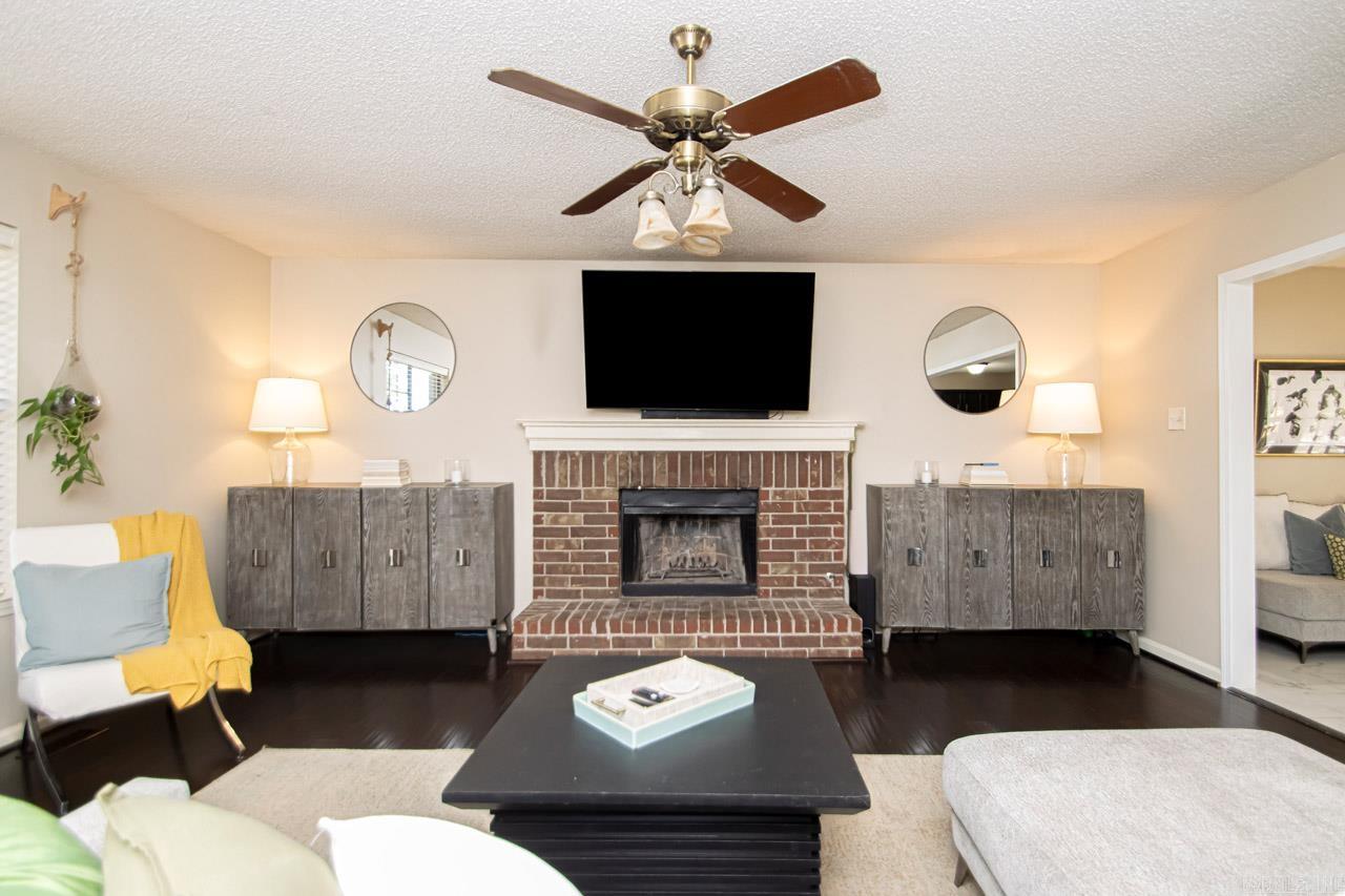 PLEASANT VIEW - Residential