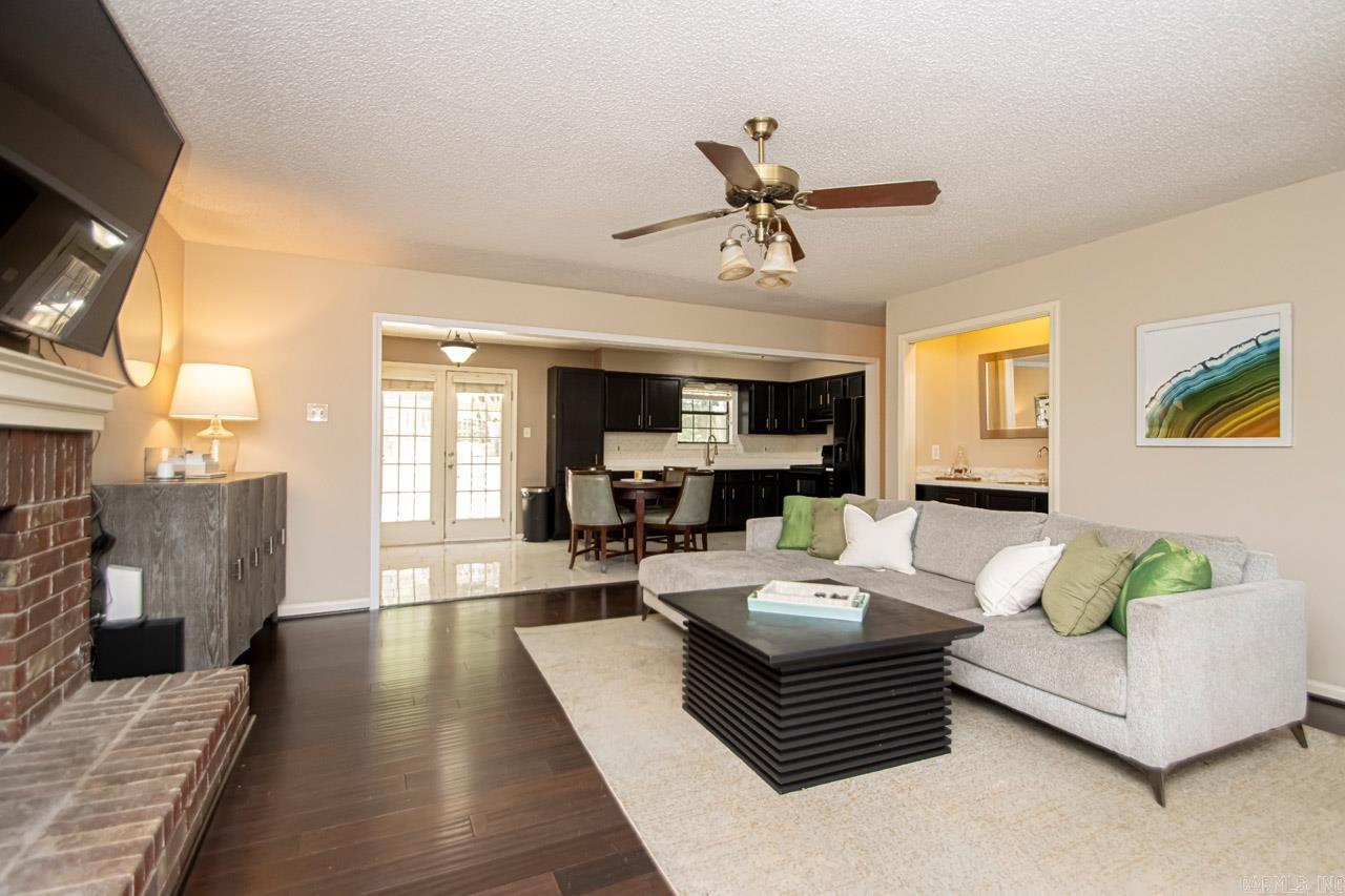 PLEASANT VIEW - Residential