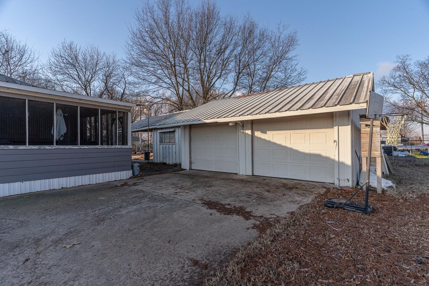 Metes & Bounds - Residential